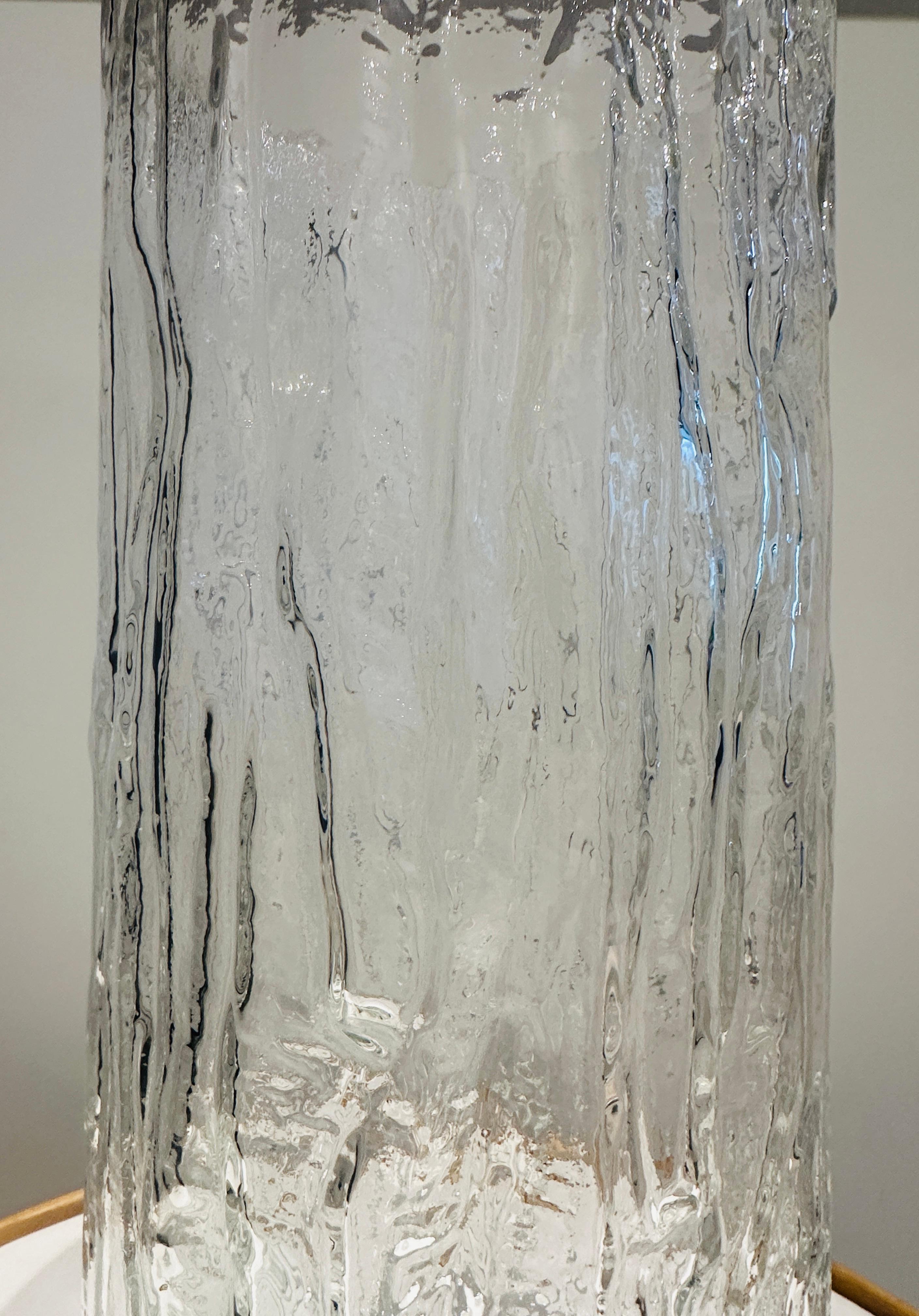 Grande vaso cilindrico in vetro tedesco Peill & Putzler 