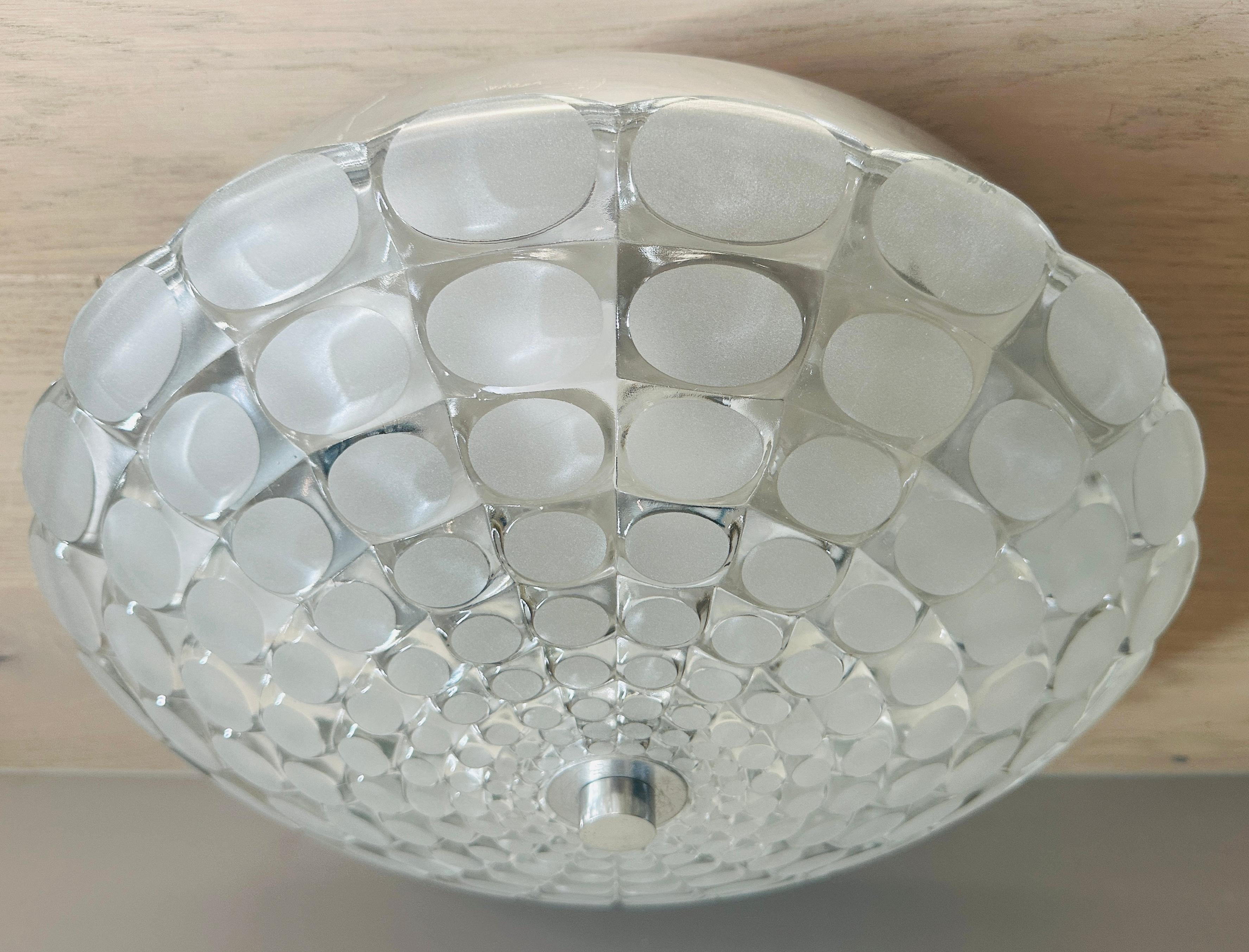 Large 1970s German Peill & Putzler Flush Mount Glass & Aluminium Ceiling Light en vente 3