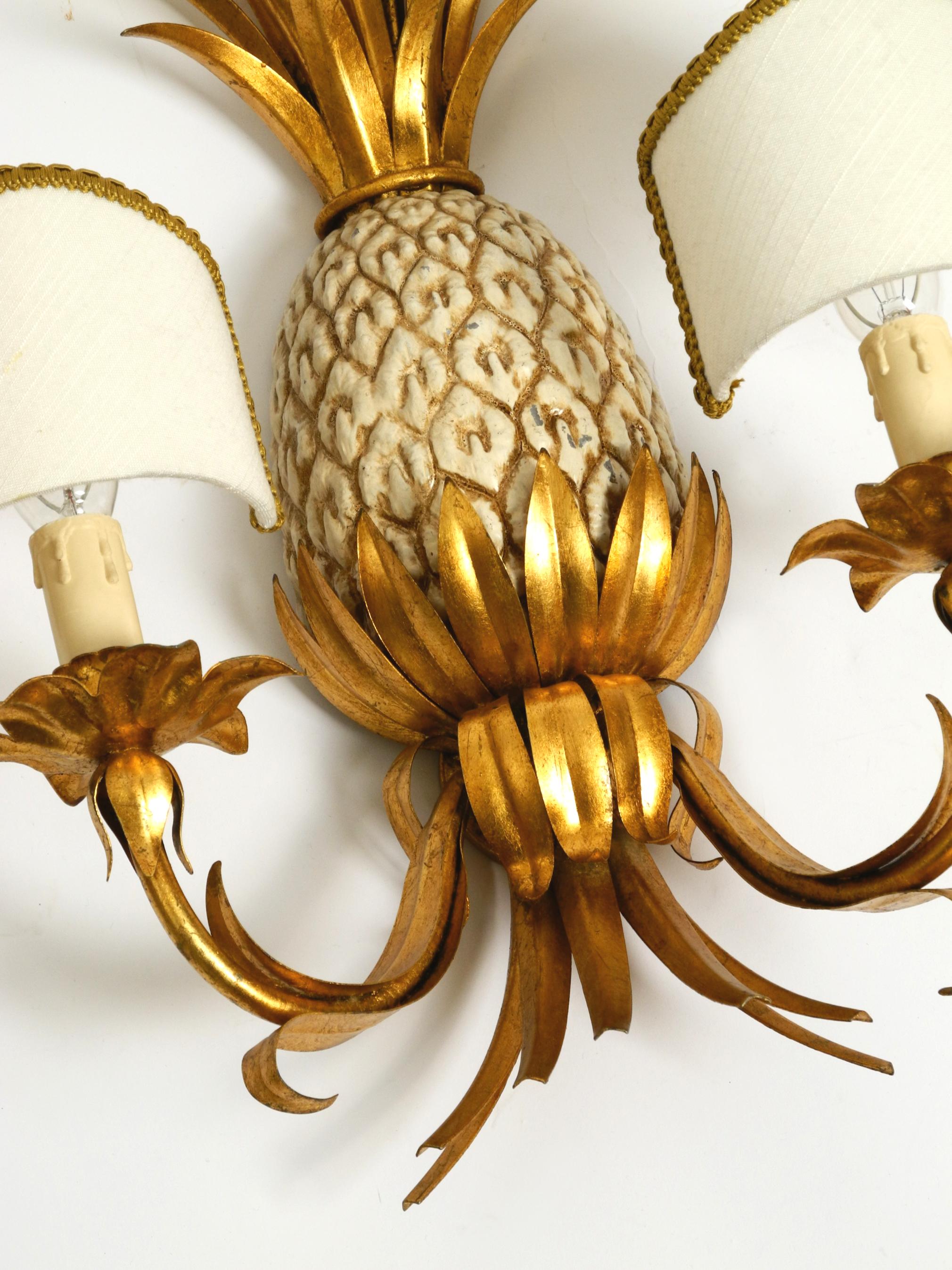 Große vergoldete Ananas Florentine Wandleuchte von Charles Maison Jansen aus den 1970er Jahren (Ende des 20. Jahrhunderts)