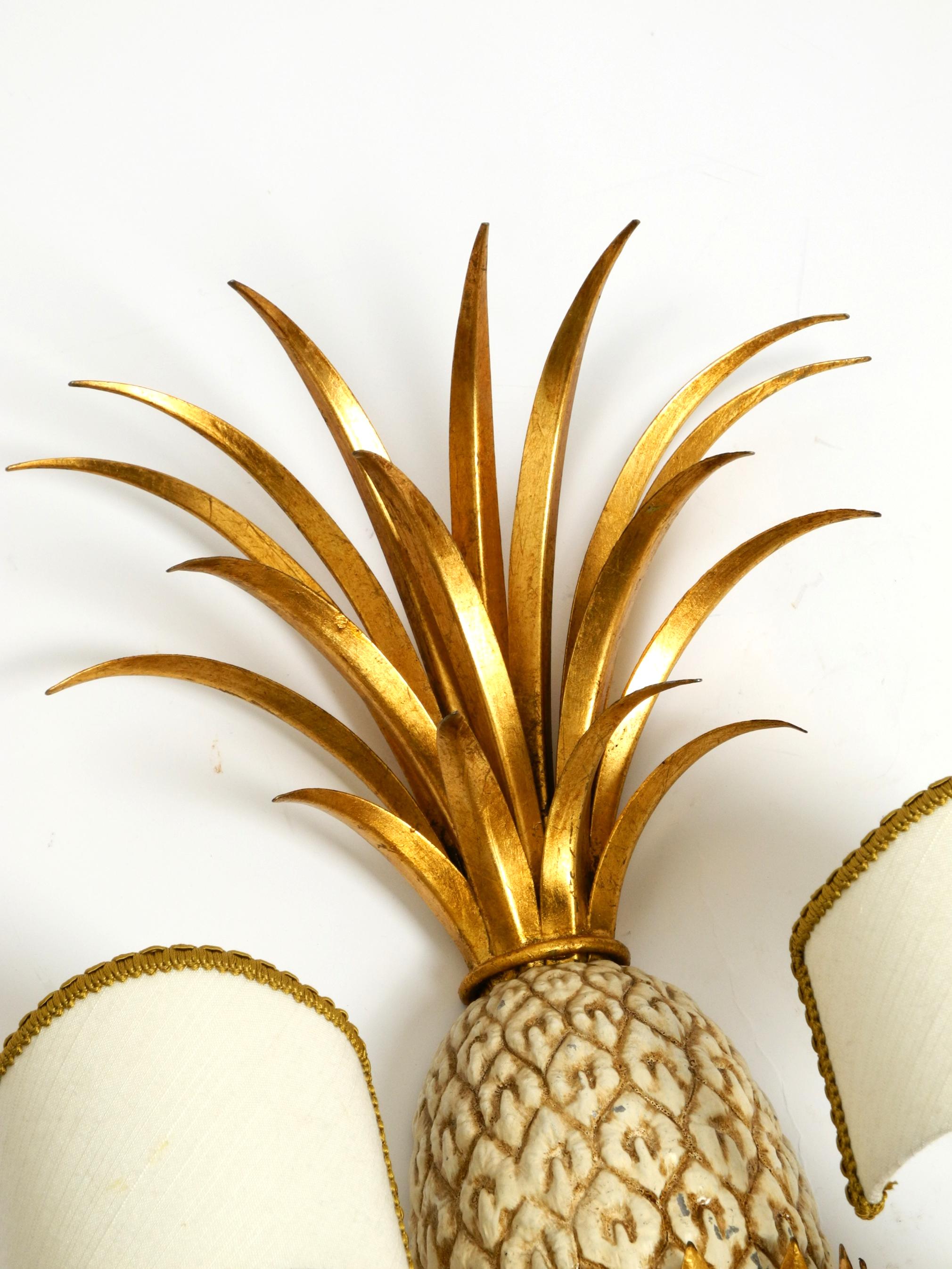 Große vergoldete Ananas Florentine Wandleuchte von Charles Maison Jansen aus den 1970er Jahren (Metall)