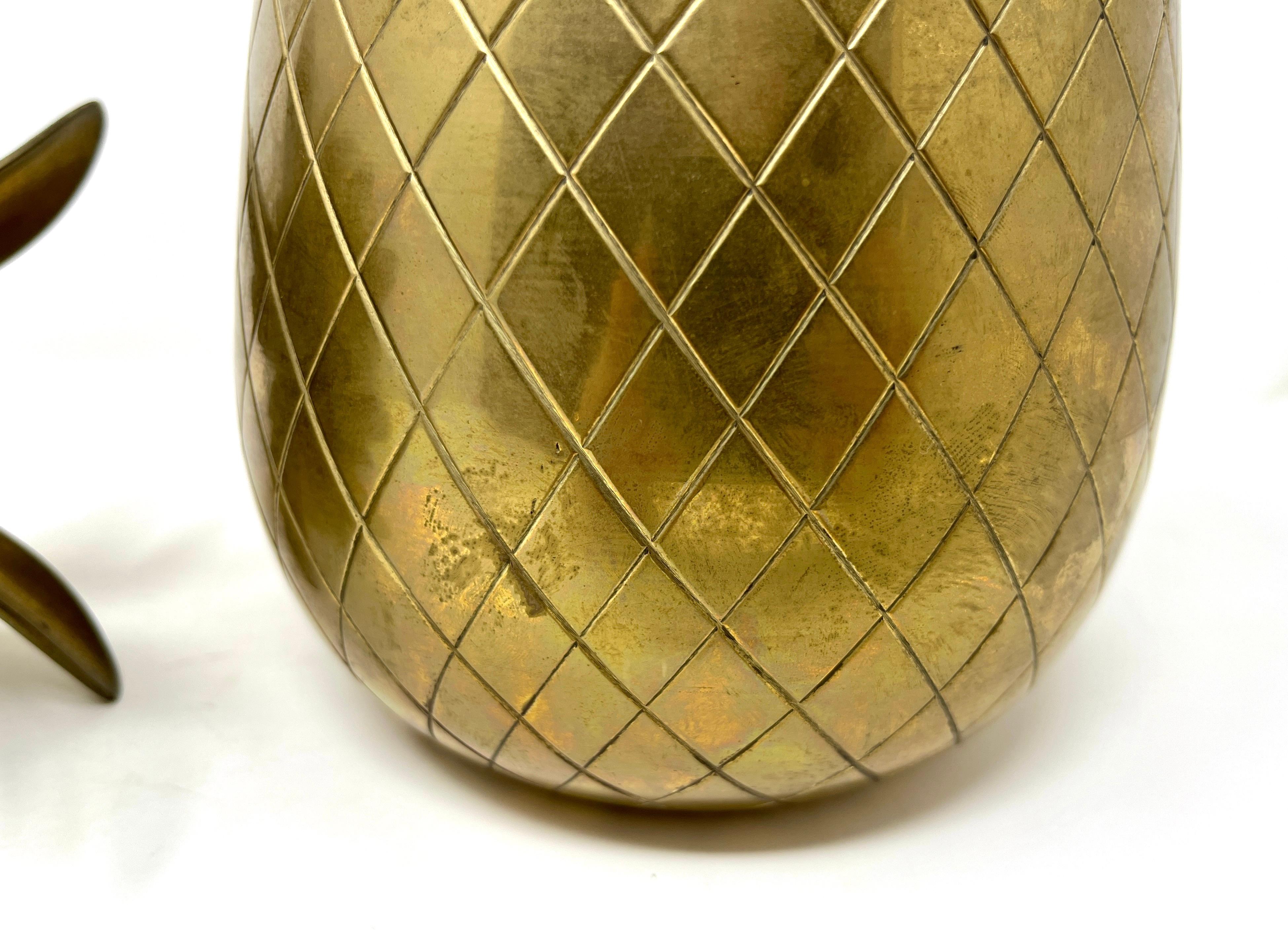 Large 1970s Gold Tone Solid Brass Pineapple Shape Jar with Lid, Ice Bucket For Sale 4