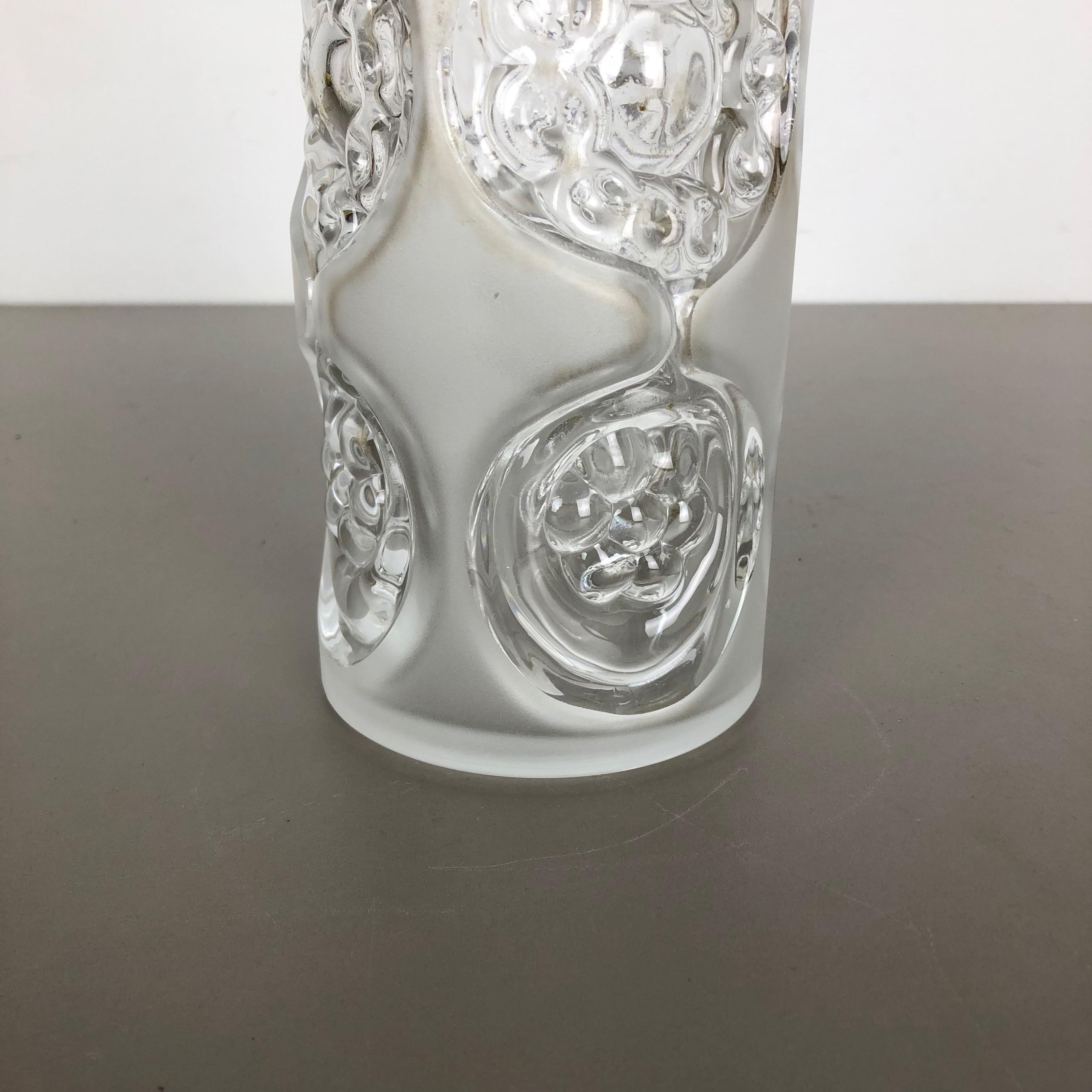 Grand vase en verre « brutaliste » soufflé à la main des années 1970 par Peill et Putzler, Allemagne Bon état - En vente à Kirchlengern, DE