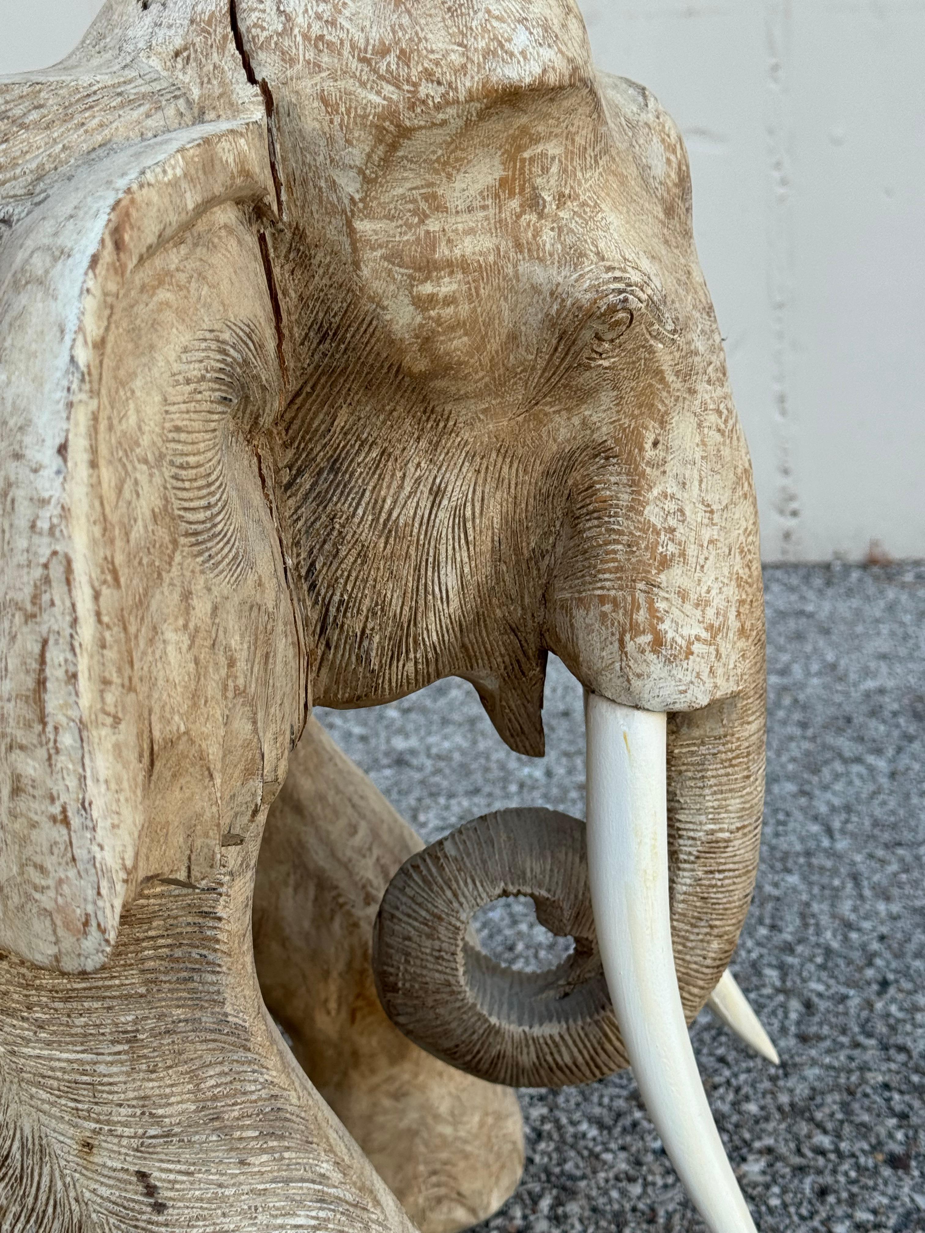 Large 1970s Hand Carved Wooden Elephant - Side, Occasional Table or Stool in vendita 7