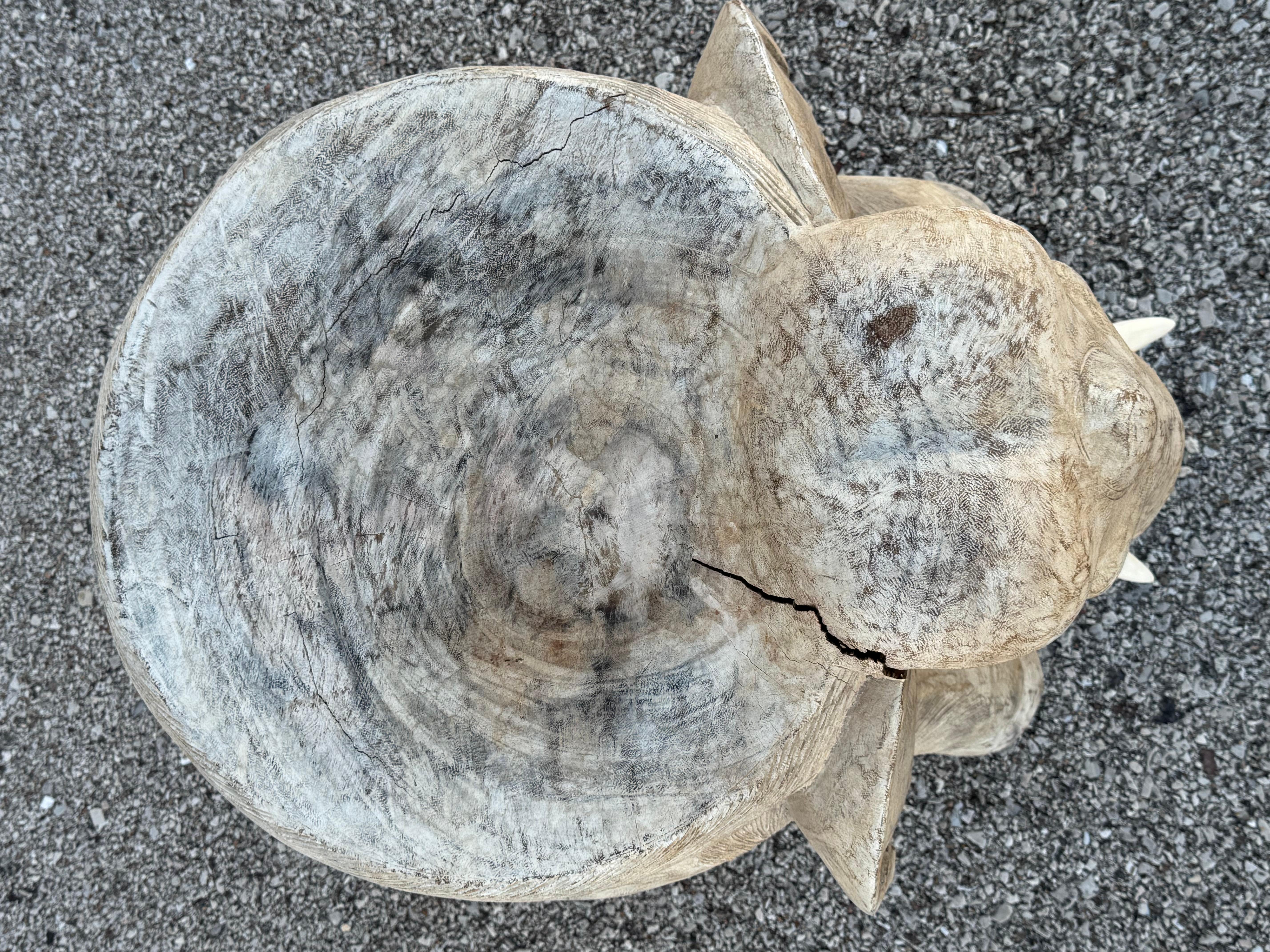 Arte popolare Large 1970s Hand Carved Wooden Elephant - Side, Occasional Table or Stool in vendita