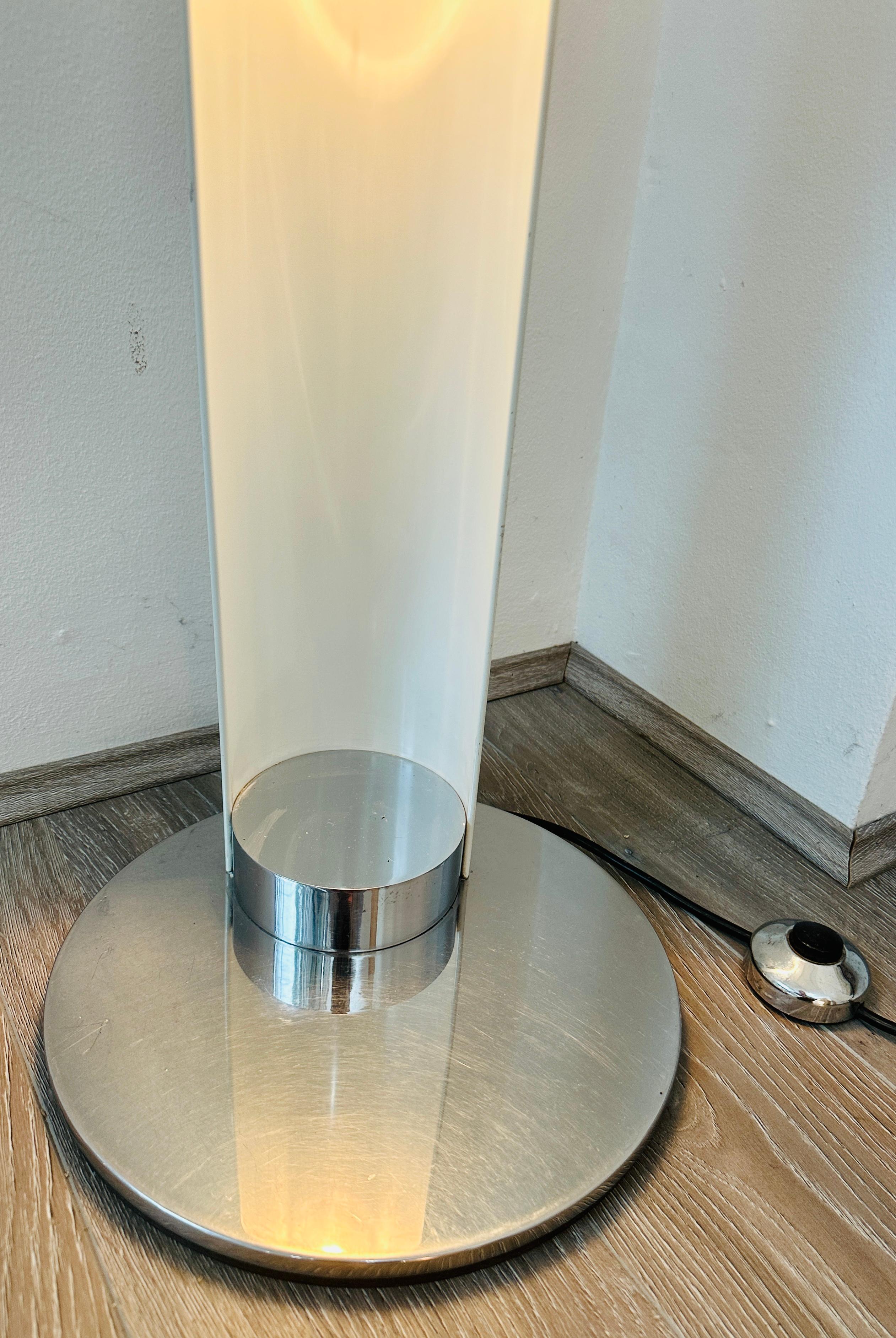20ième siècle Grand lampadaire italien 7 lumières Enrico Tronconi pour Tronconi Totem des années 1970 en vente