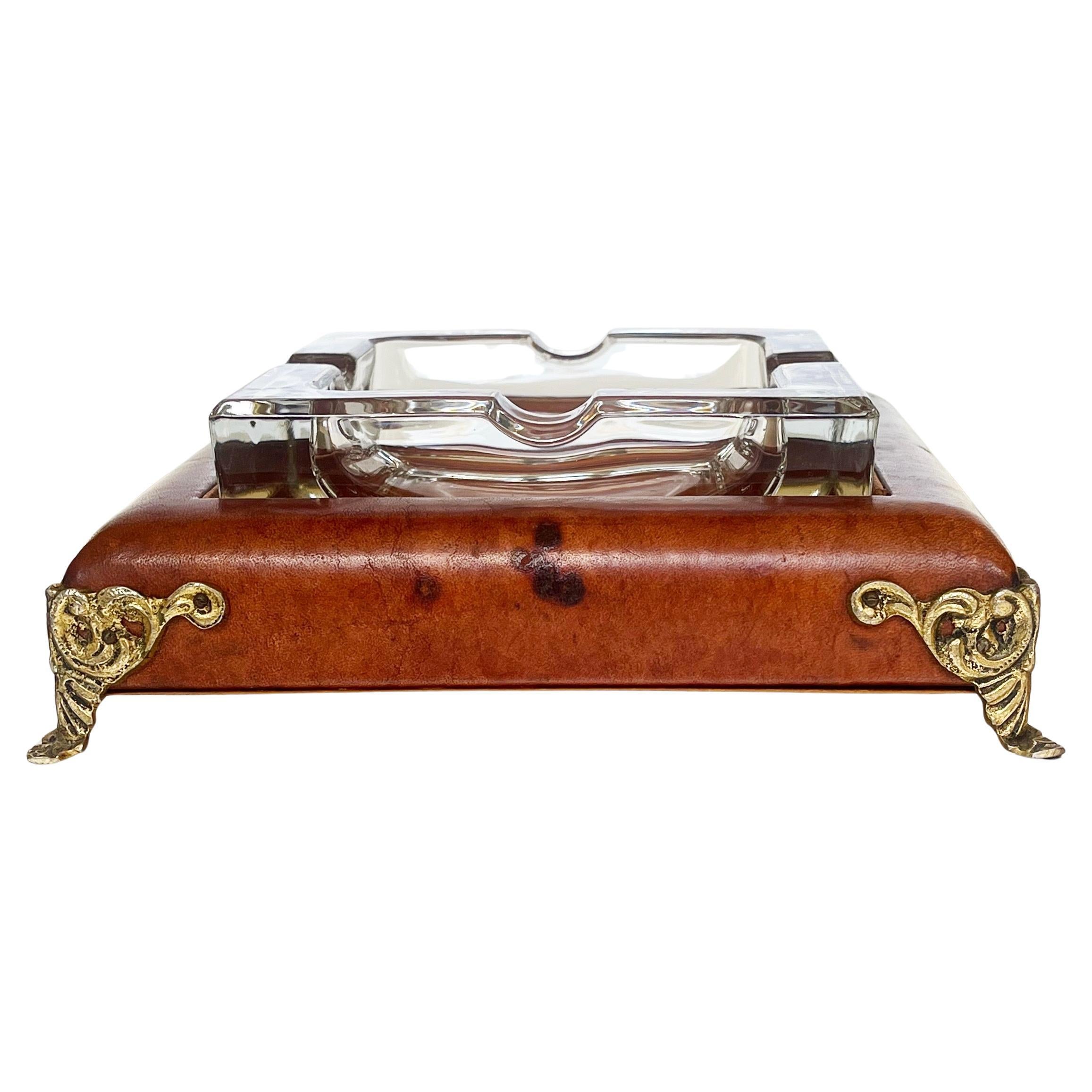 Gran juego de cenicero y caja para puros de cuero italiano de los años 70, estilo Hollywood Regency en Bueno estado para la venta en Andernach, DE