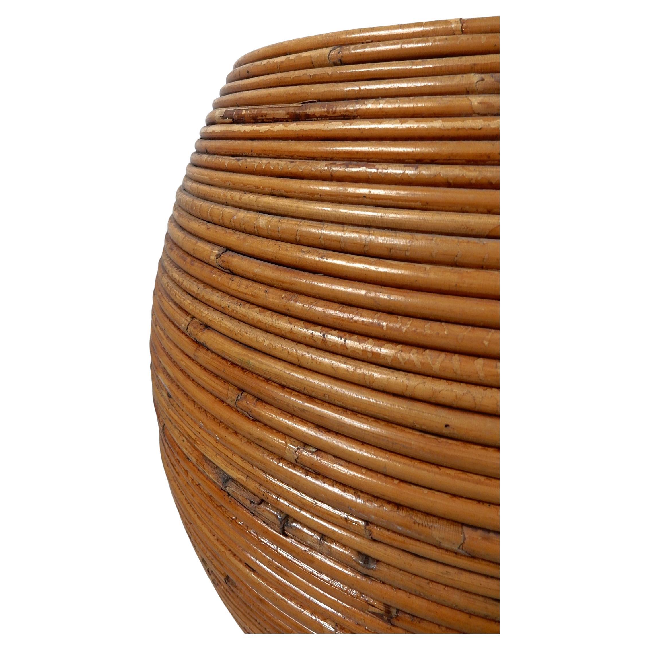Grand panier ou vase en roseau italien des années 1970 Bon état - En vente à Las Vegas, NV