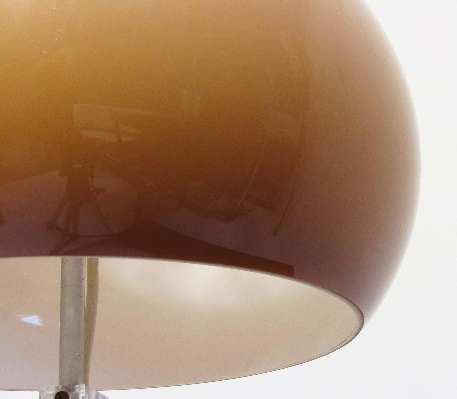 Große italienische Space Age Lucerna-Tischlampe aus den 1970er Jahren von Luigi Massoni für Guzzini 2