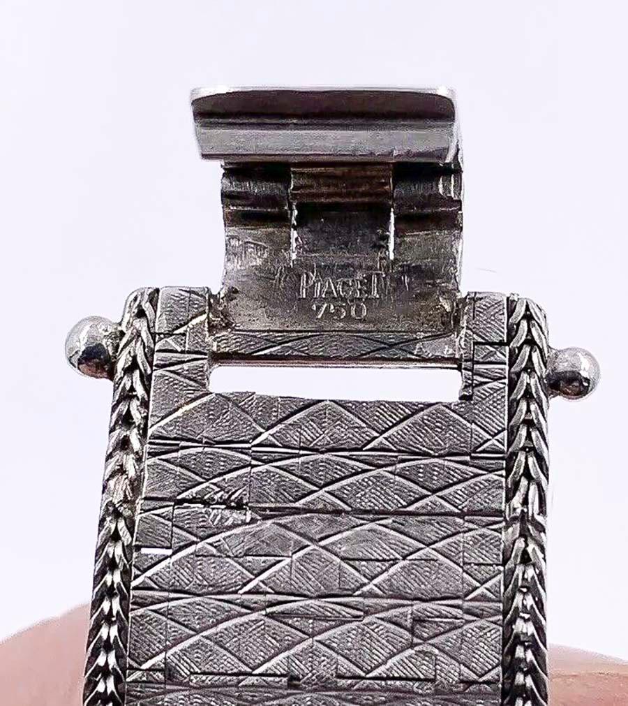 Large 1970s Piaget 18kt Double Diamond Row Roman Numeral Textured Bracelet Watch For Sale 3