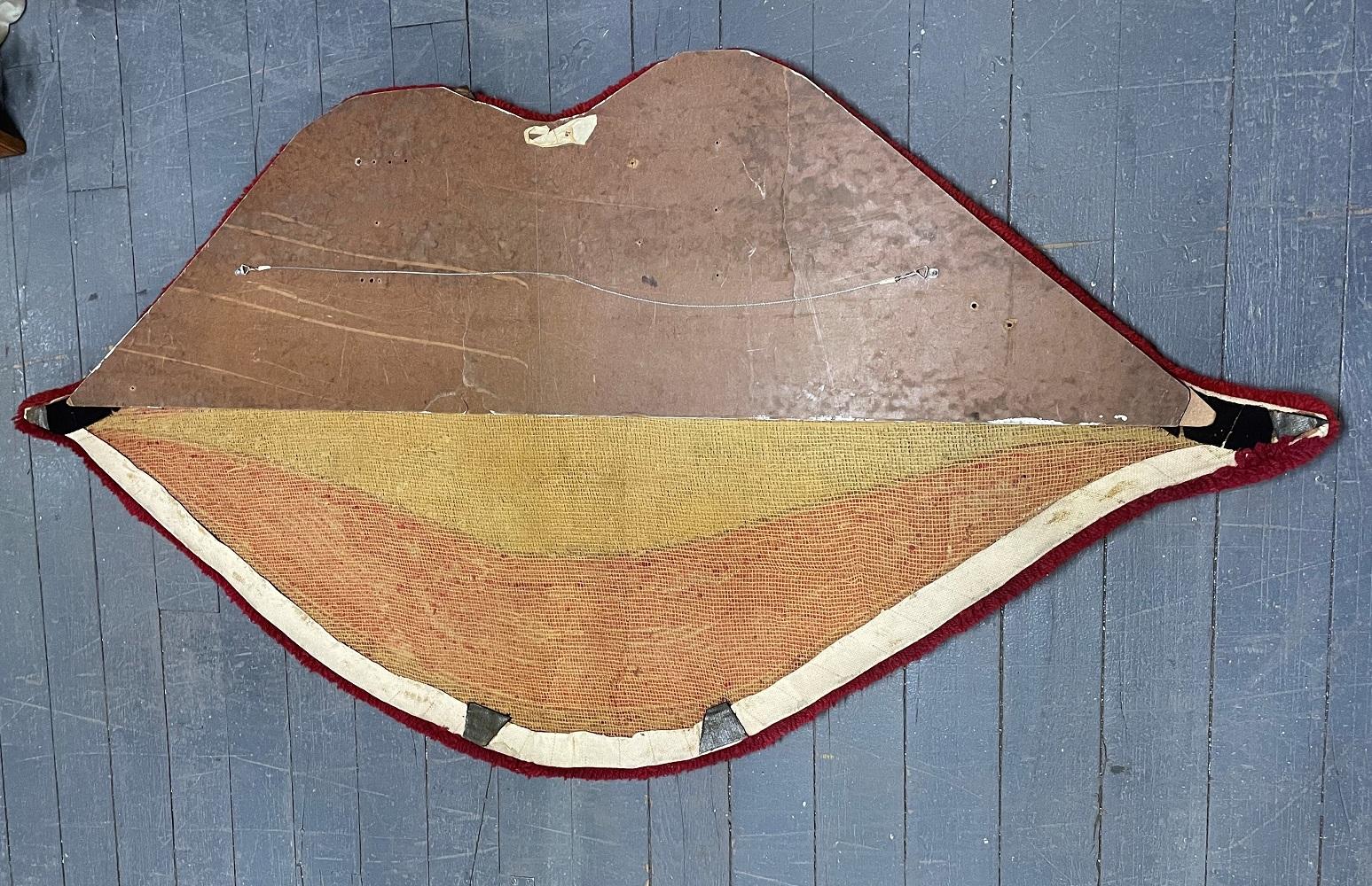 Large 1970s Pop Art Wall Mounted Lips Rug  For Sale 2