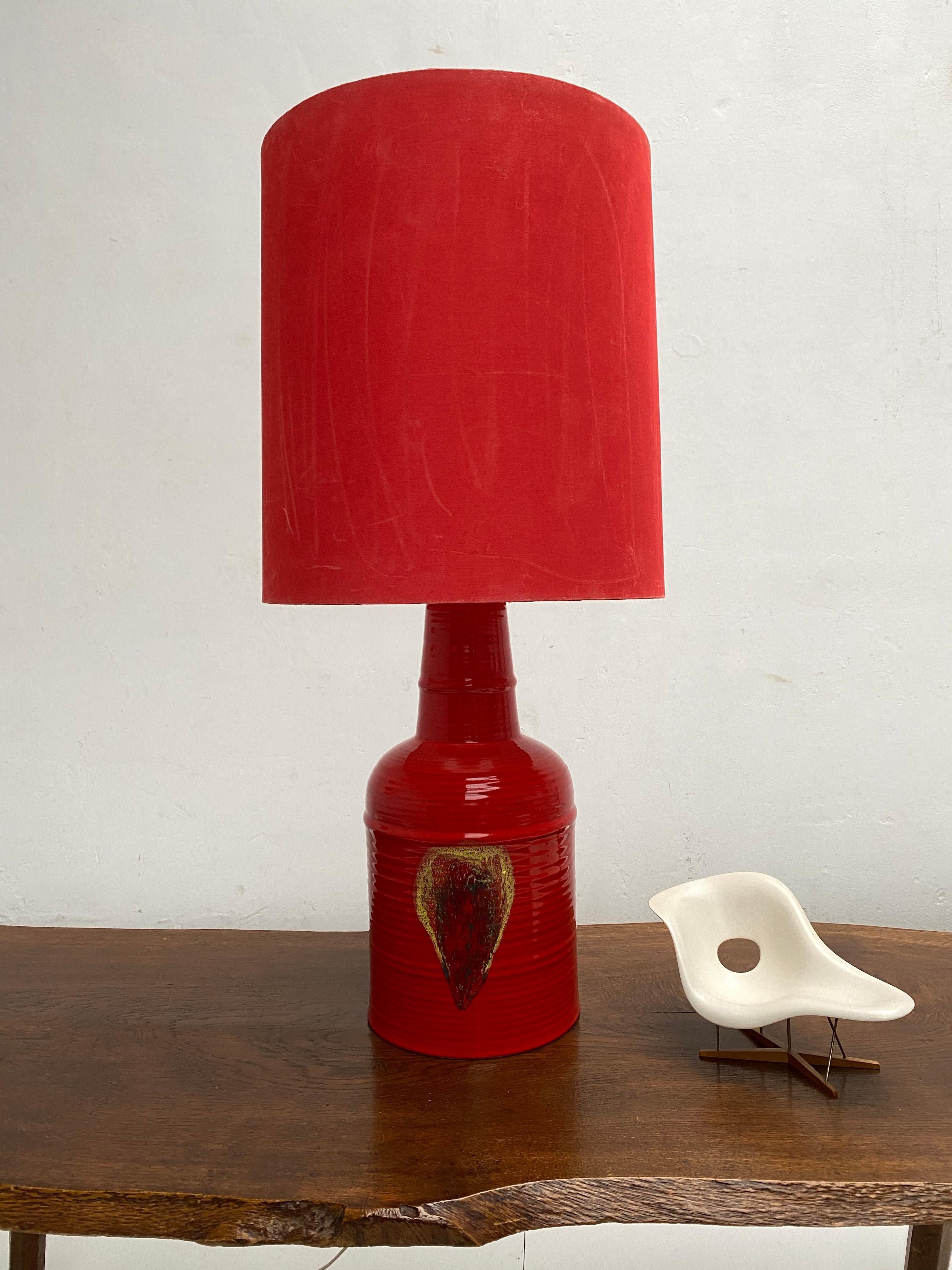 Große Tischlampe aus Keramik der Rosenthal Studio Line der 1970er Jahre von Bjorn Wiinblad, Dänemark (Glasiert) im Angebot