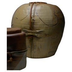 Grand vase à couvercle de Sandra Johnstone, céramique cuite au feu de sel, années 1970