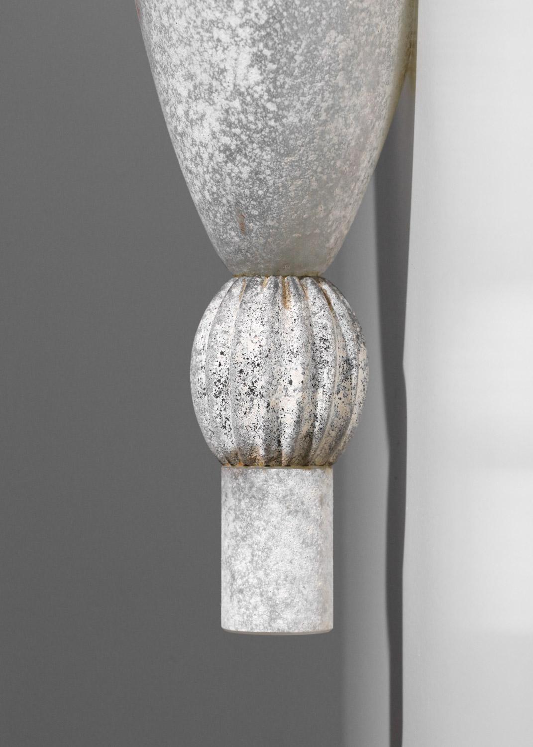 Großer Seguso-Wandleuchter aus mattem Murano-Glas, 1970er Jahre (Ende des 20. Jahrhunderts) im Angebot