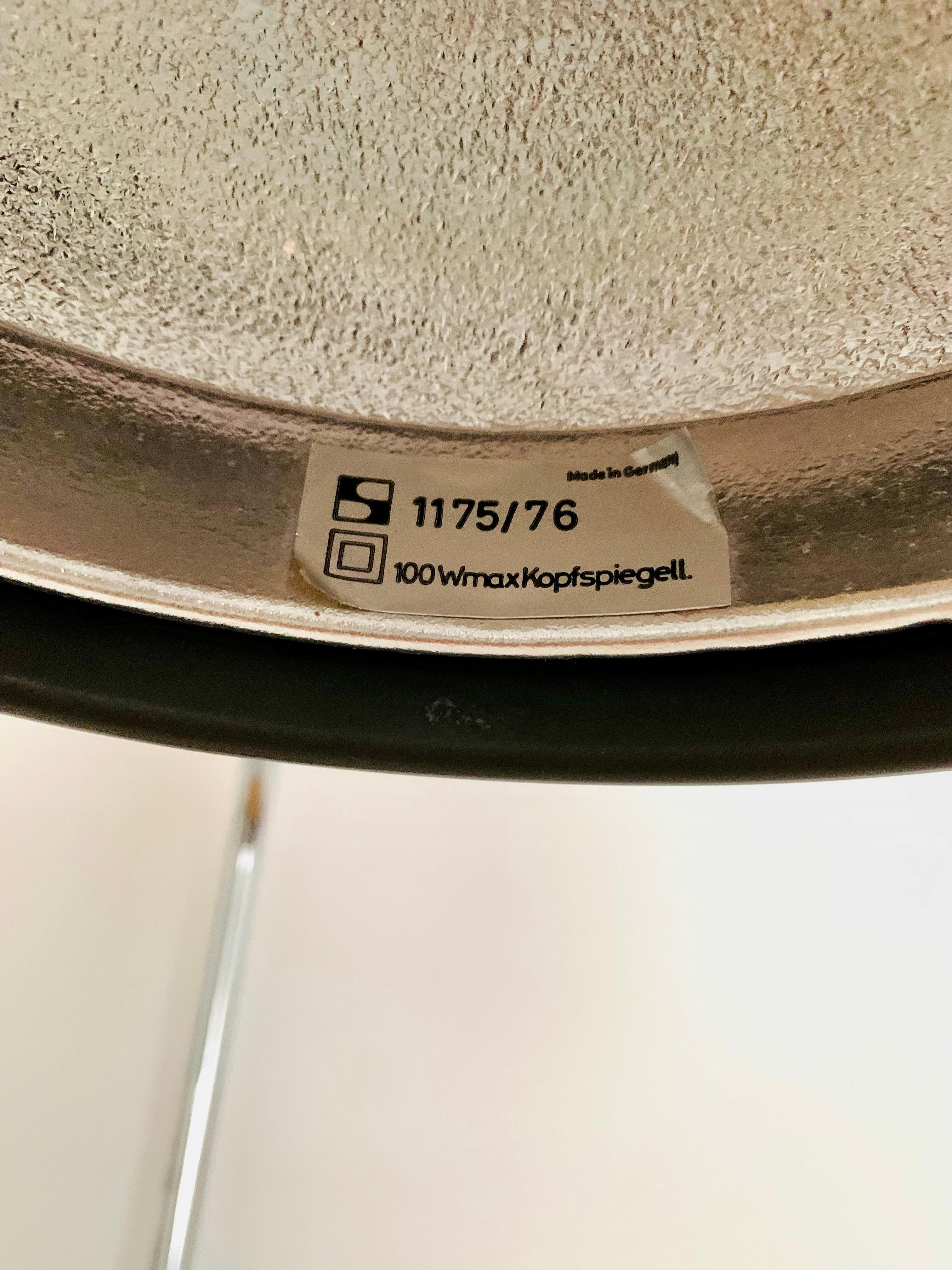 Große 1970er A Space Age Wandleuchte von Arnold Berges für Staff im Angebot 13