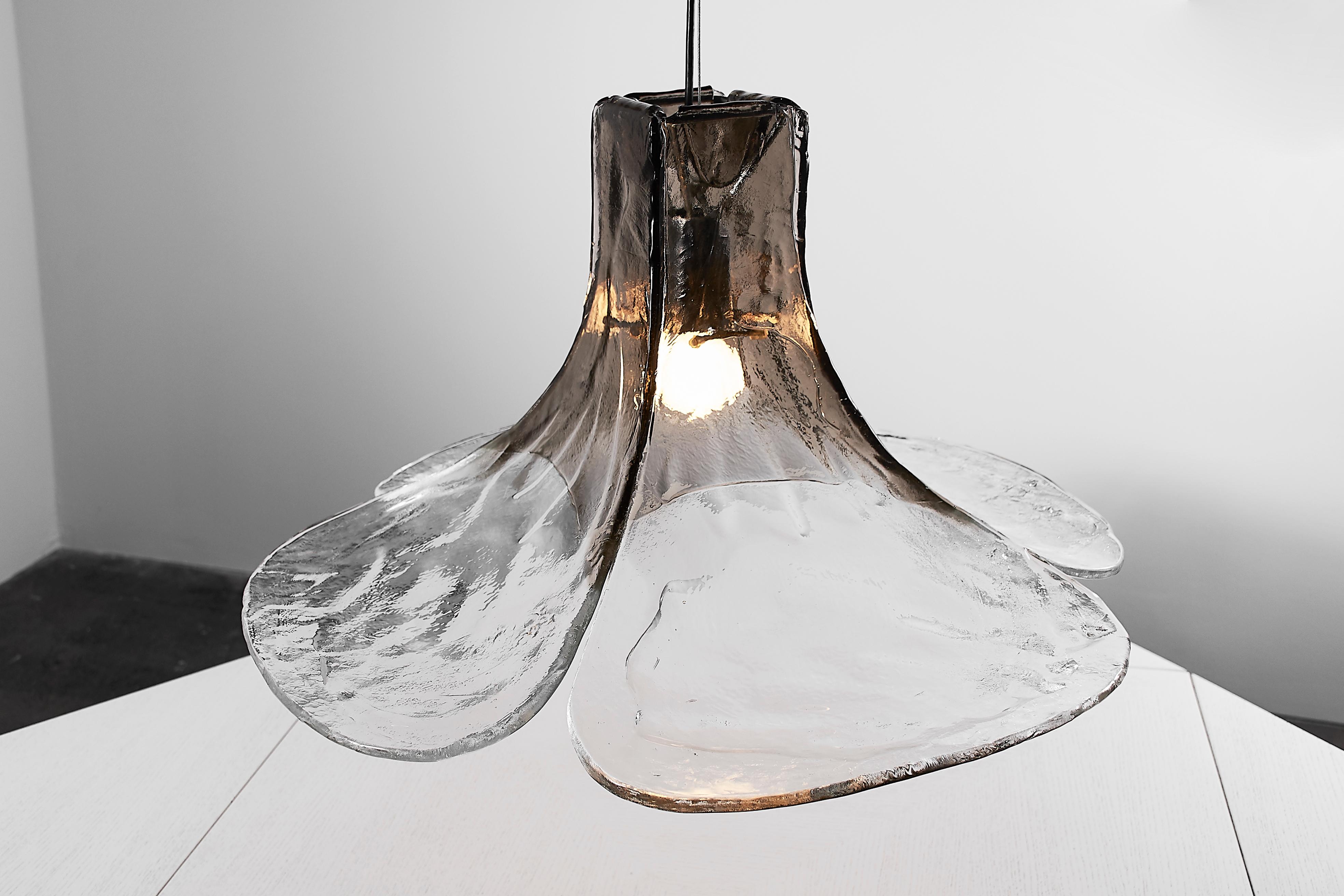 Organic Modern Large 1970s Tulip Murano Glass Pendant Lamp by Carlo Nason for Mazzega For Sale