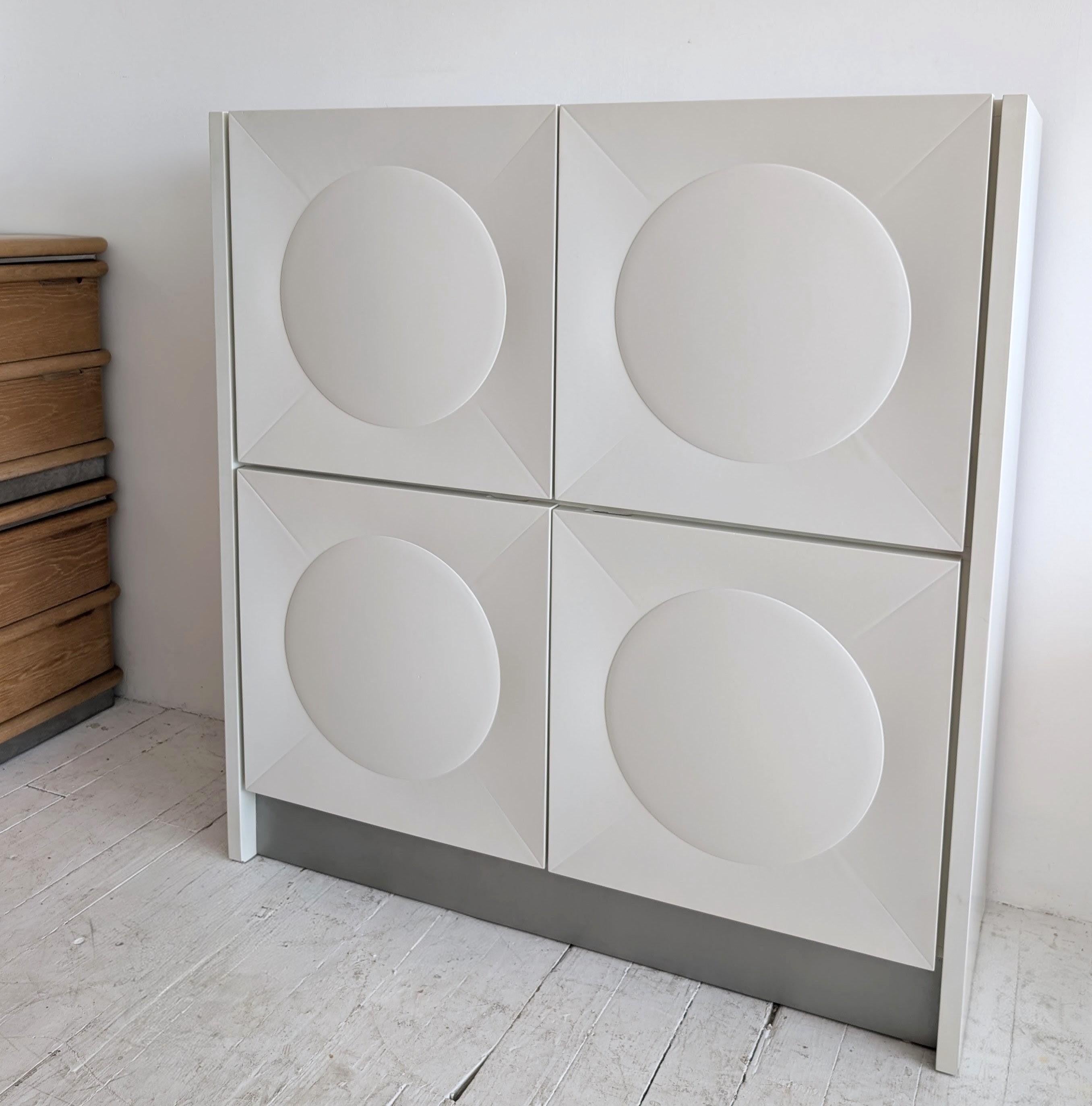 Gran mueble bar / armario de almacenamiento Brutalista de la Era Espacial italiana de los años 70 en Bueno estado para la venta en Hastings, GB