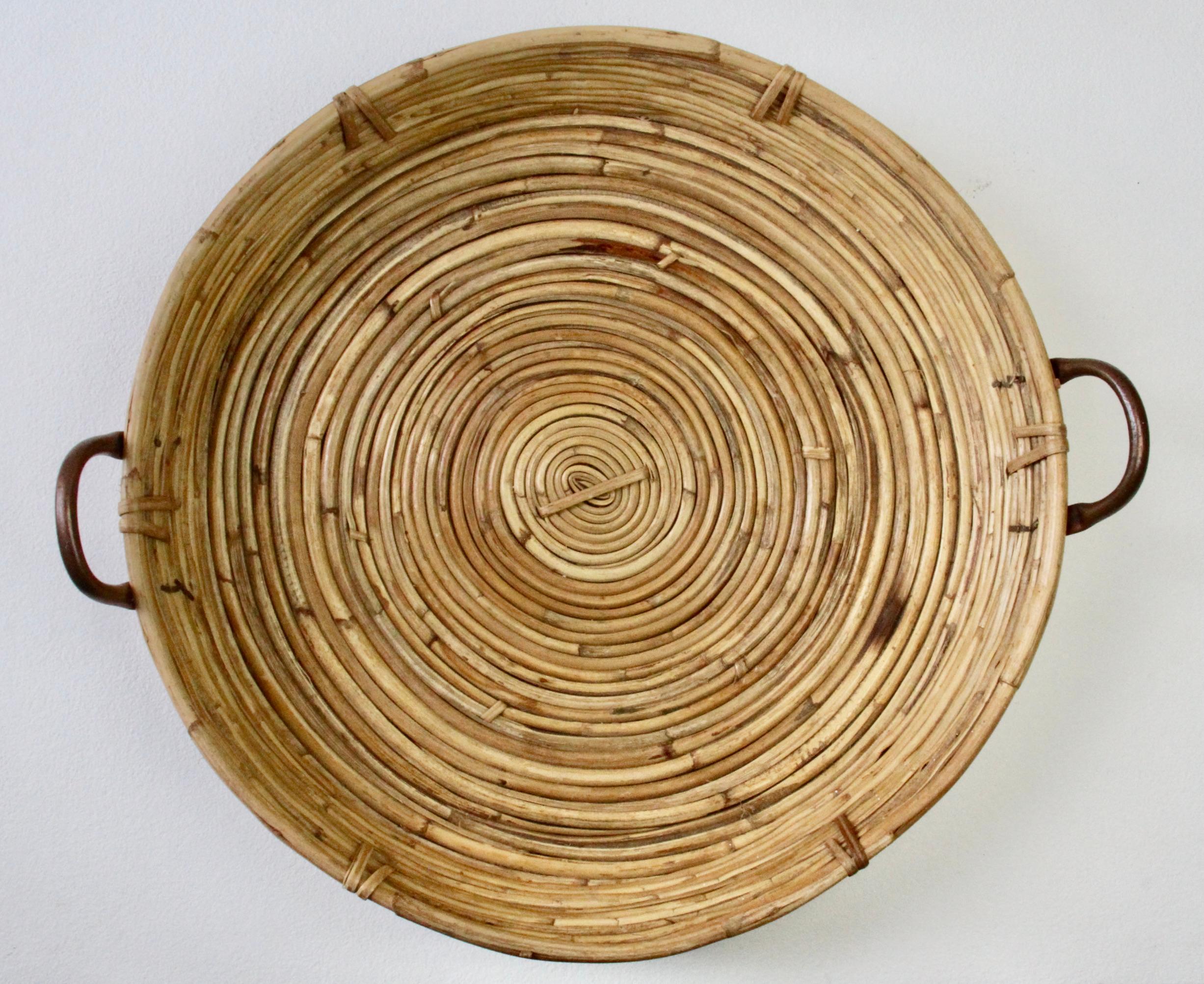 Grande vassoio da portata in ottone, bambù e rattan, del 1970, d'epoca del Midcentury Modern italiano in vendita 9