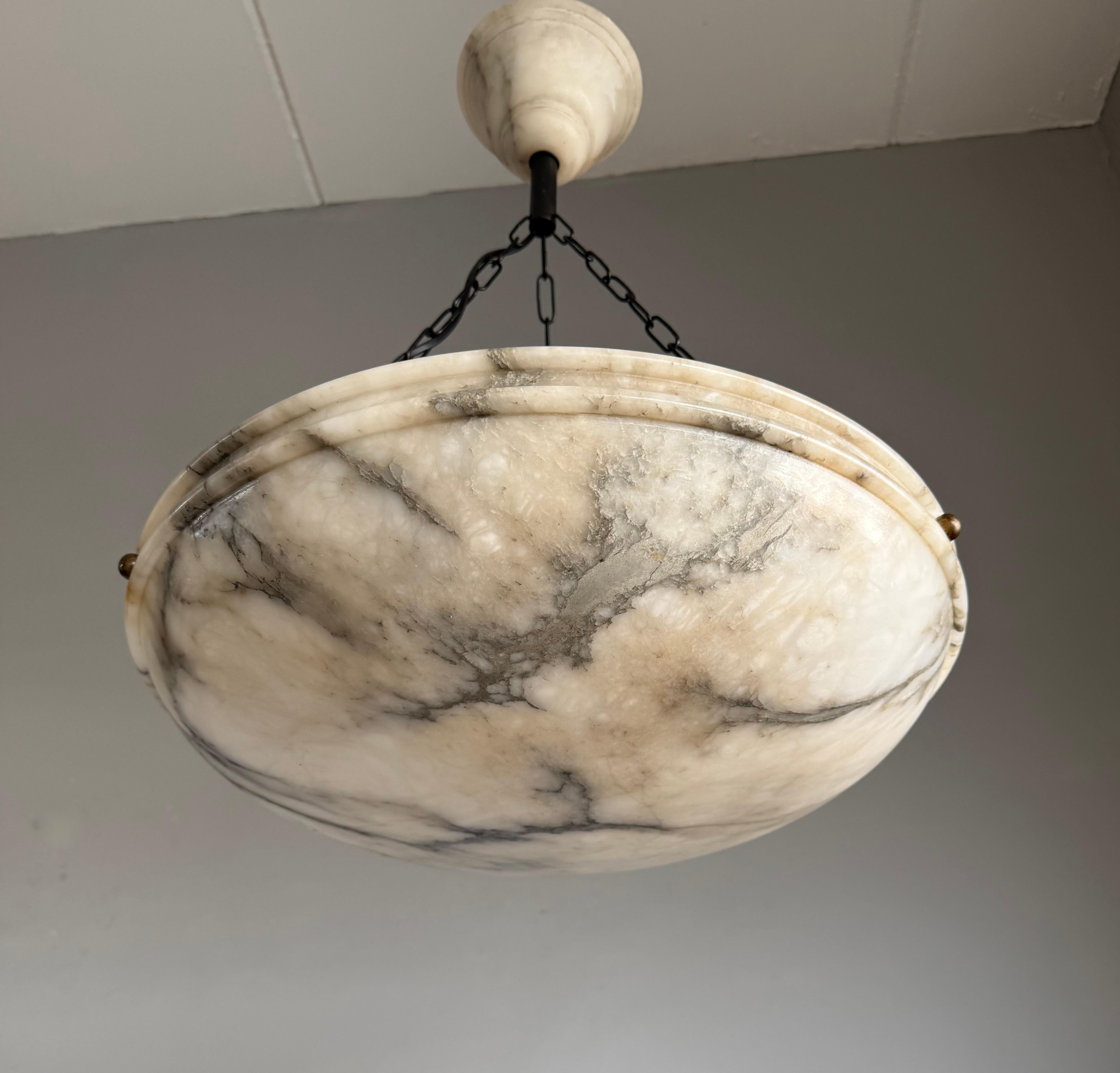 Large Ø 19.8 Antique Art Deco Disc Shape White & Black Alabaster Suspension Light Bon état à Lisse, NL