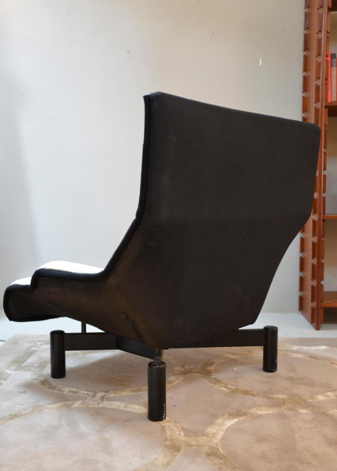 Large 1980s Italian ‘Sindbad’ Lounge Armchair by Vico Magistretti for Cassina For Sale 10