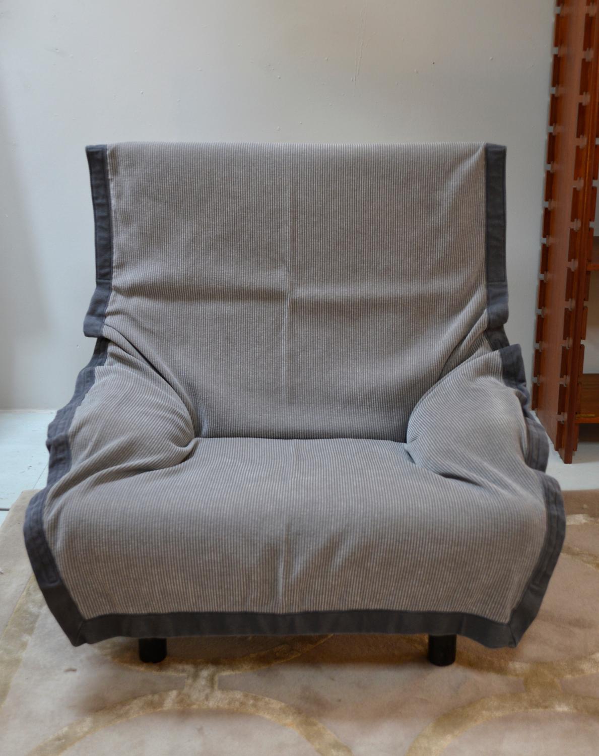 Post-Modern Large 1980s Italian ‘Sindbad’ Lounge Armchair by Vico Magistretti for Cassina For Sale