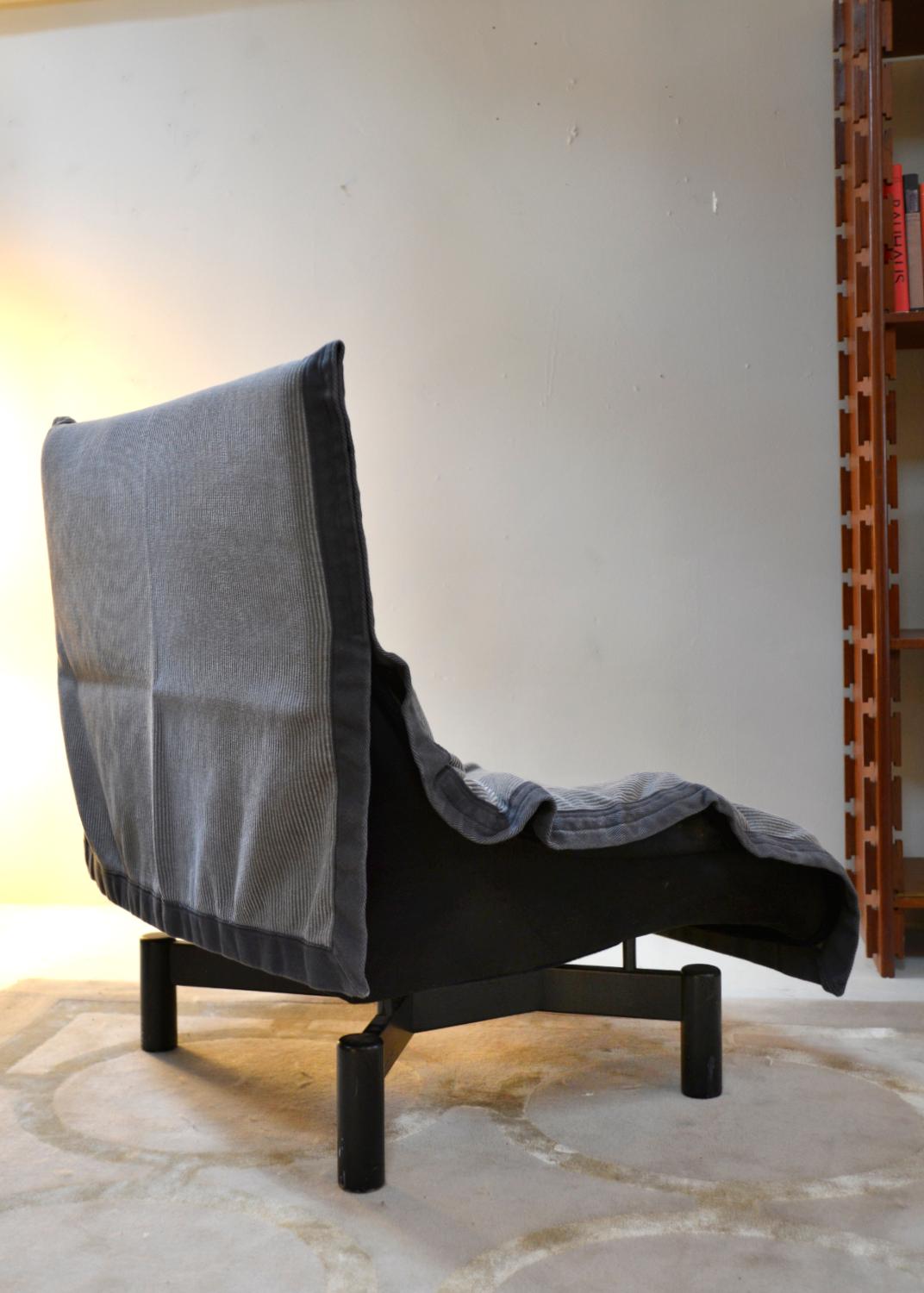 Metal Large 1980s Italian ‘Sindbad’ Lounge Armchair by Vico Magistretti for Cassina For Sale