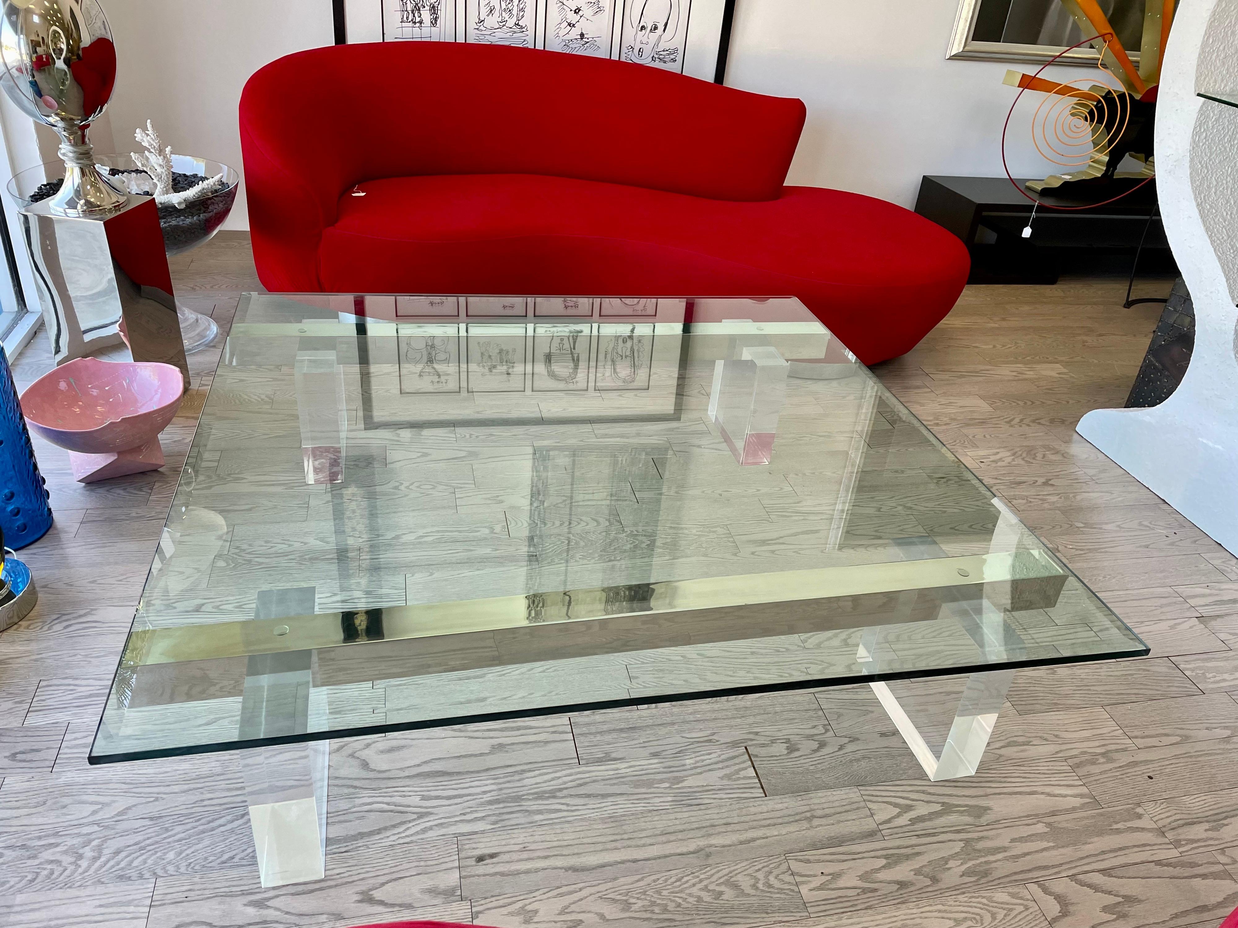Large 1980s Lucite and Steel Coffee Table In Good Condition For Sale In Miami, FL