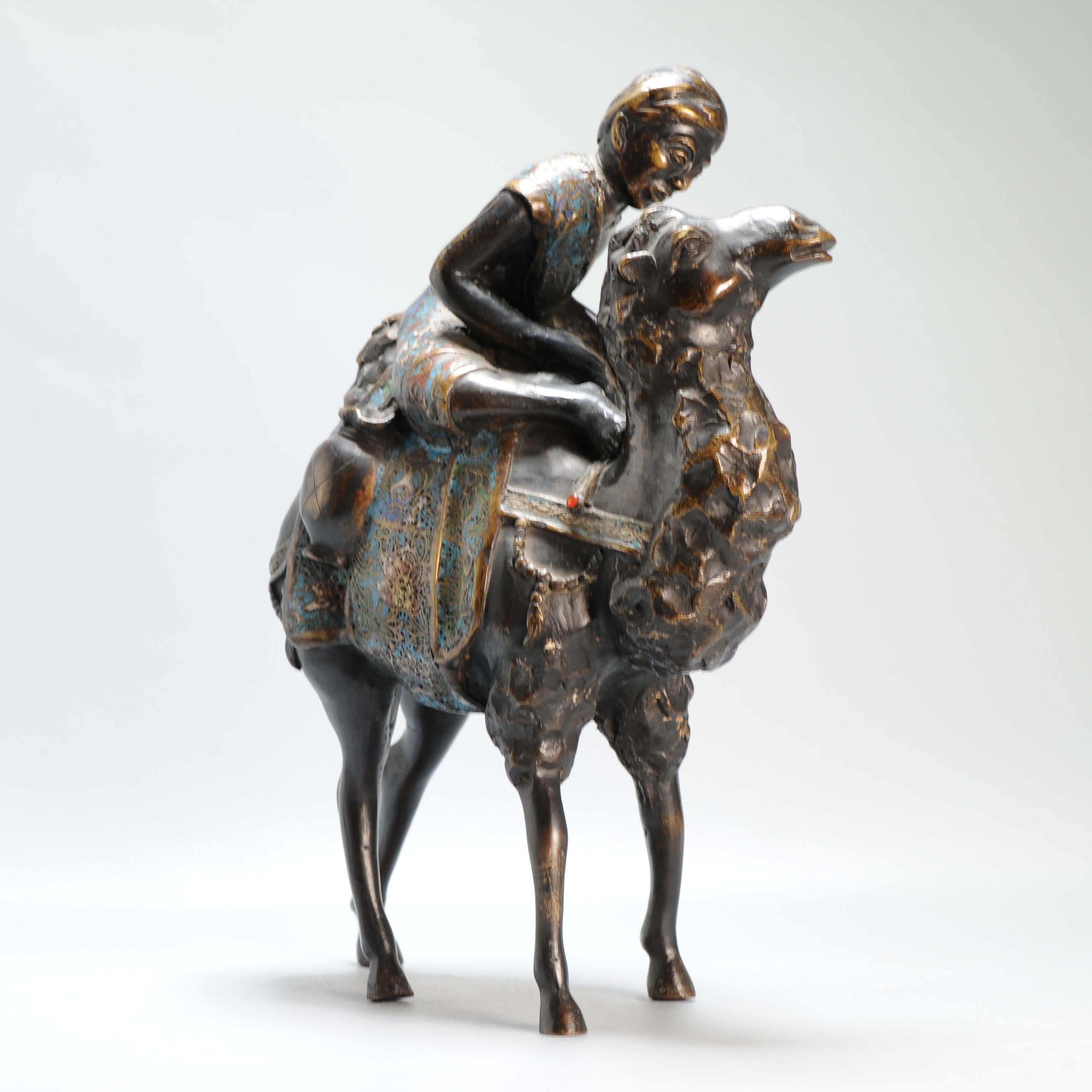 Grande cammello giapponese antico del periodo Meiji 19c e figura in bronzo cloisonne in vendita 4