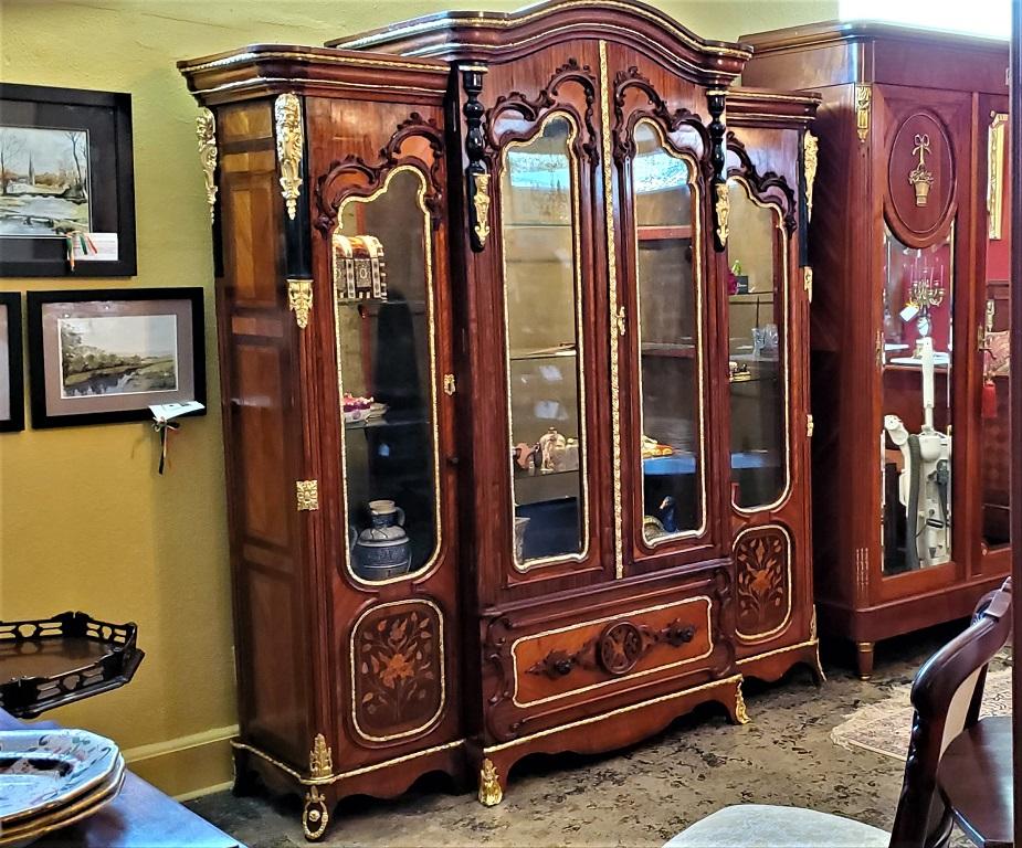 Large 19 Century French Rococo or Neoclassical Revival Style Vitrine In Good Condition For Sale In Dallas, TX