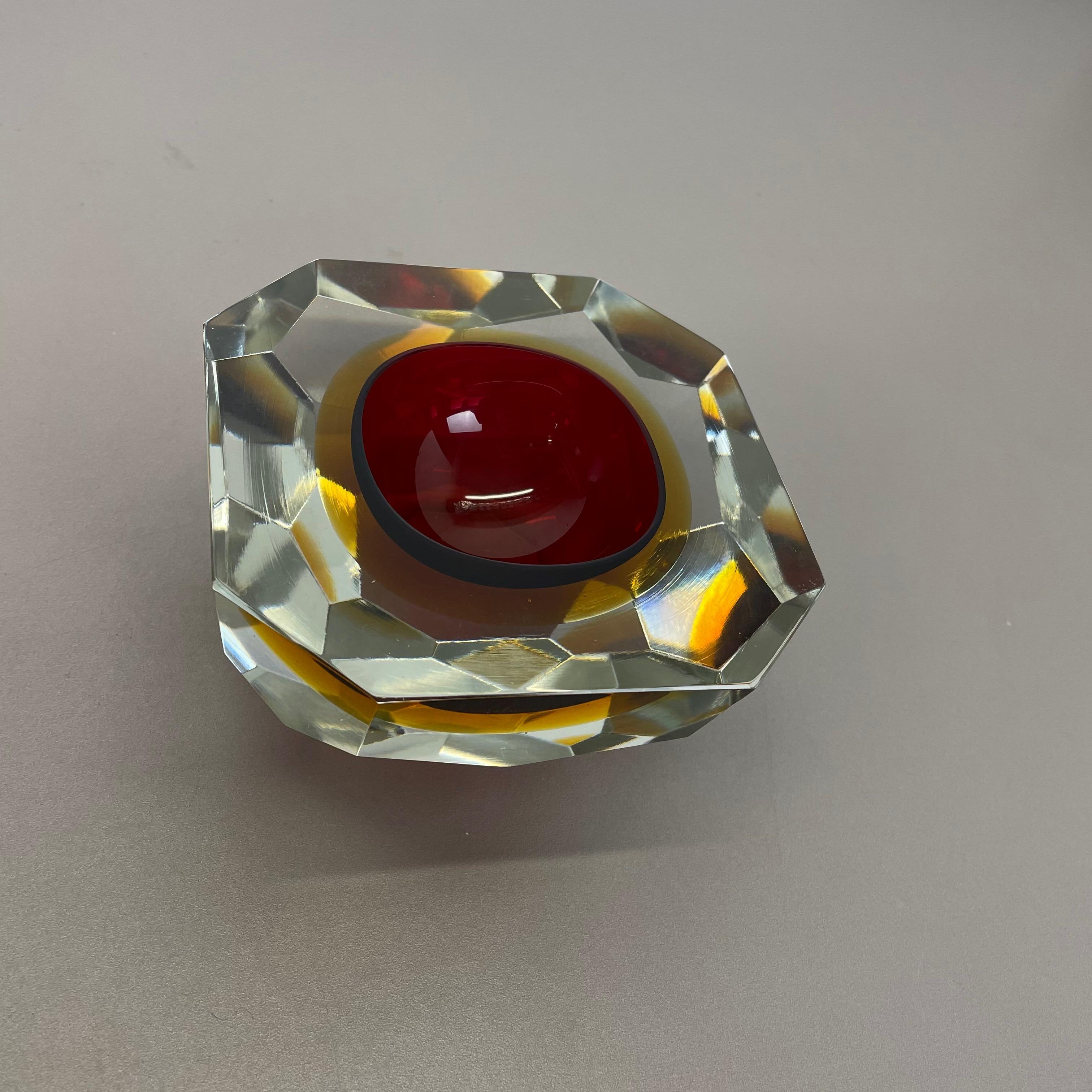 Large 1, 9kg Murano Glass Faceted Sommerso Bowl Element Ashtray Murano Italy 1970 In Good Condition In Kirchlengern, DE