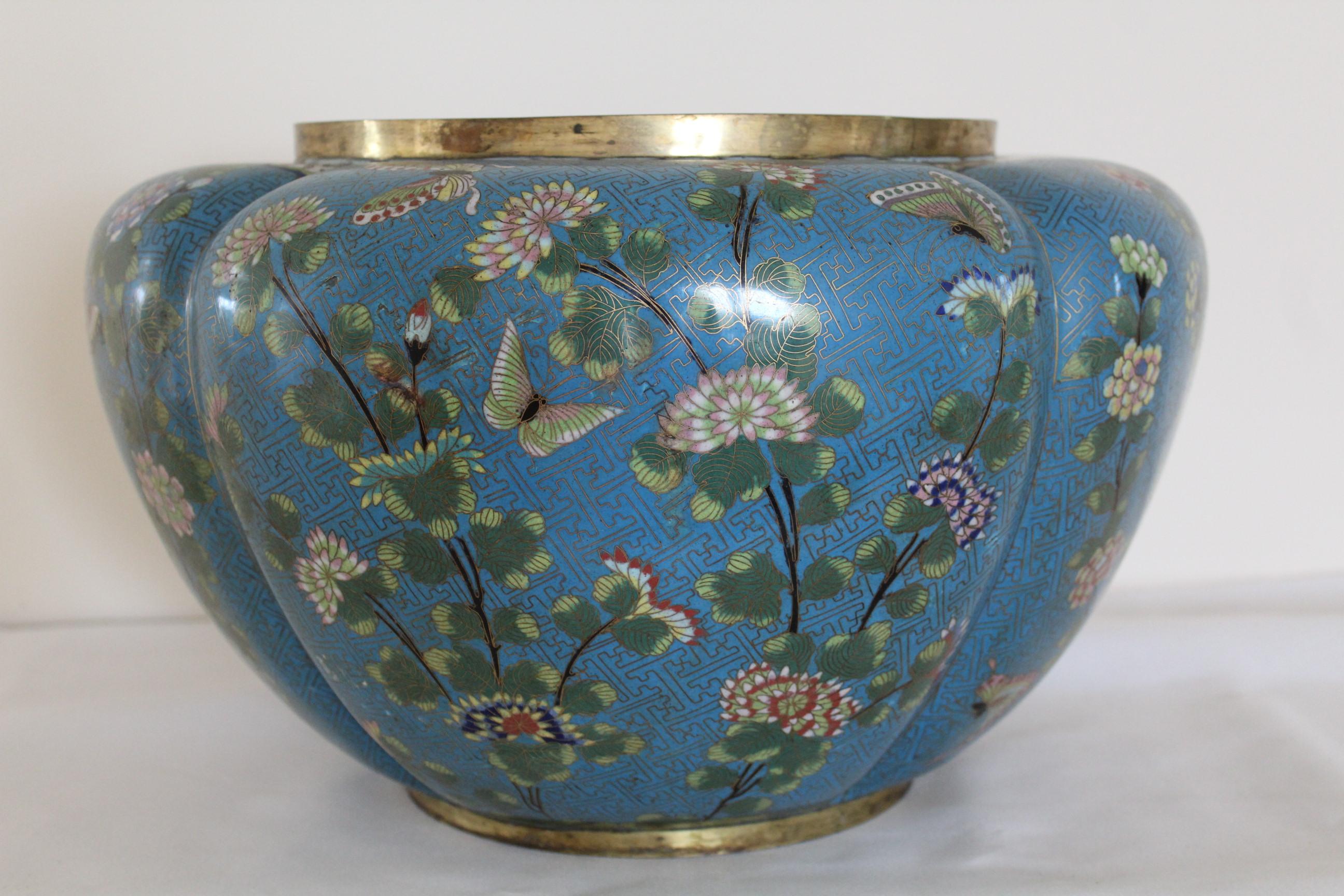 Chinese Export Large 19th Century Cloisonne Jardinière China, circa 1880 For Sale