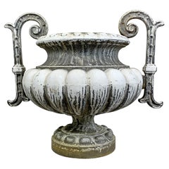 Gran urna de hierro fundido gris Corneau Frères Charleville del siglo XIX
