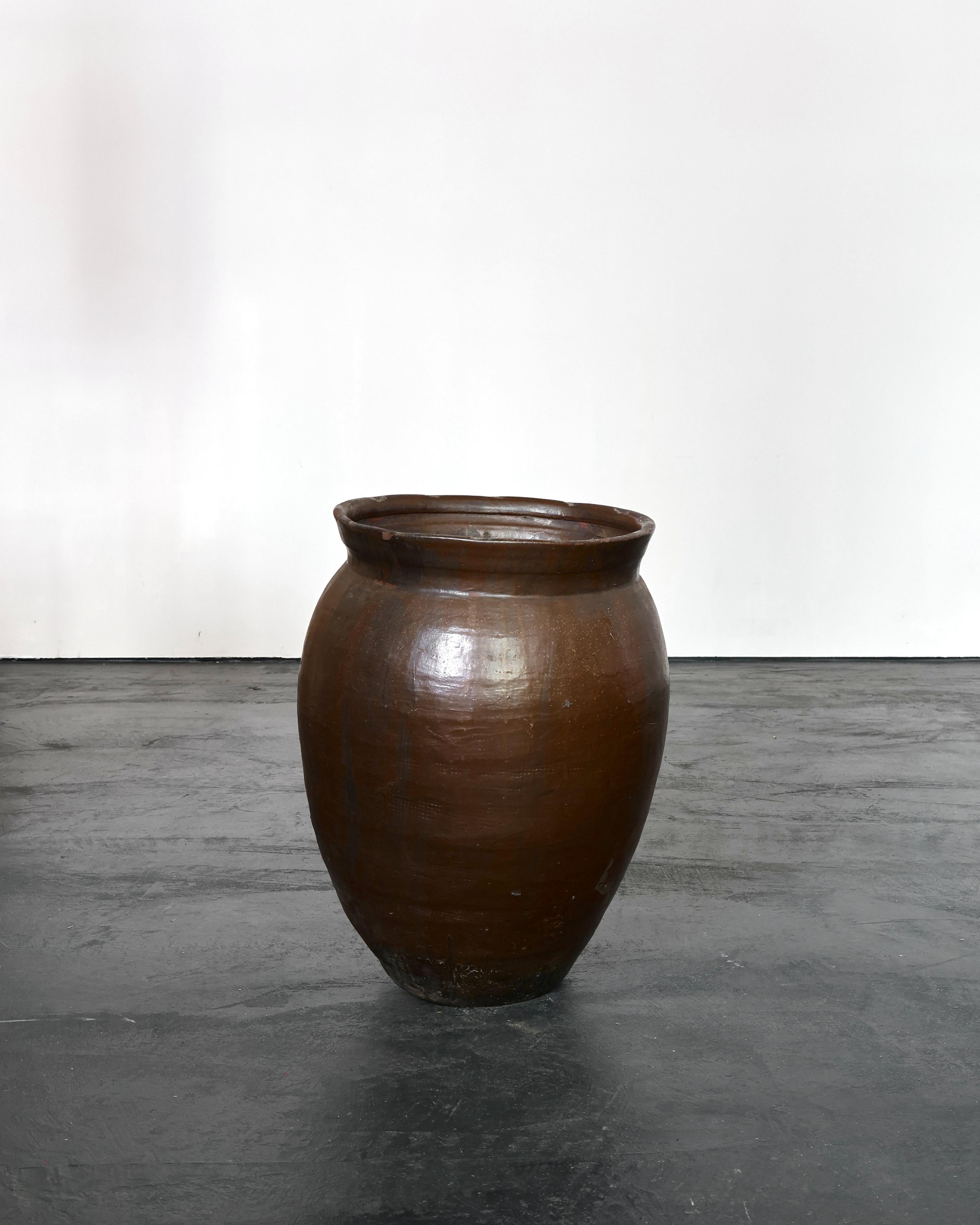 Large 19th C. Glazed Japanese Terracotta Vessel/Planter In Good Condition For Sale In London, GB