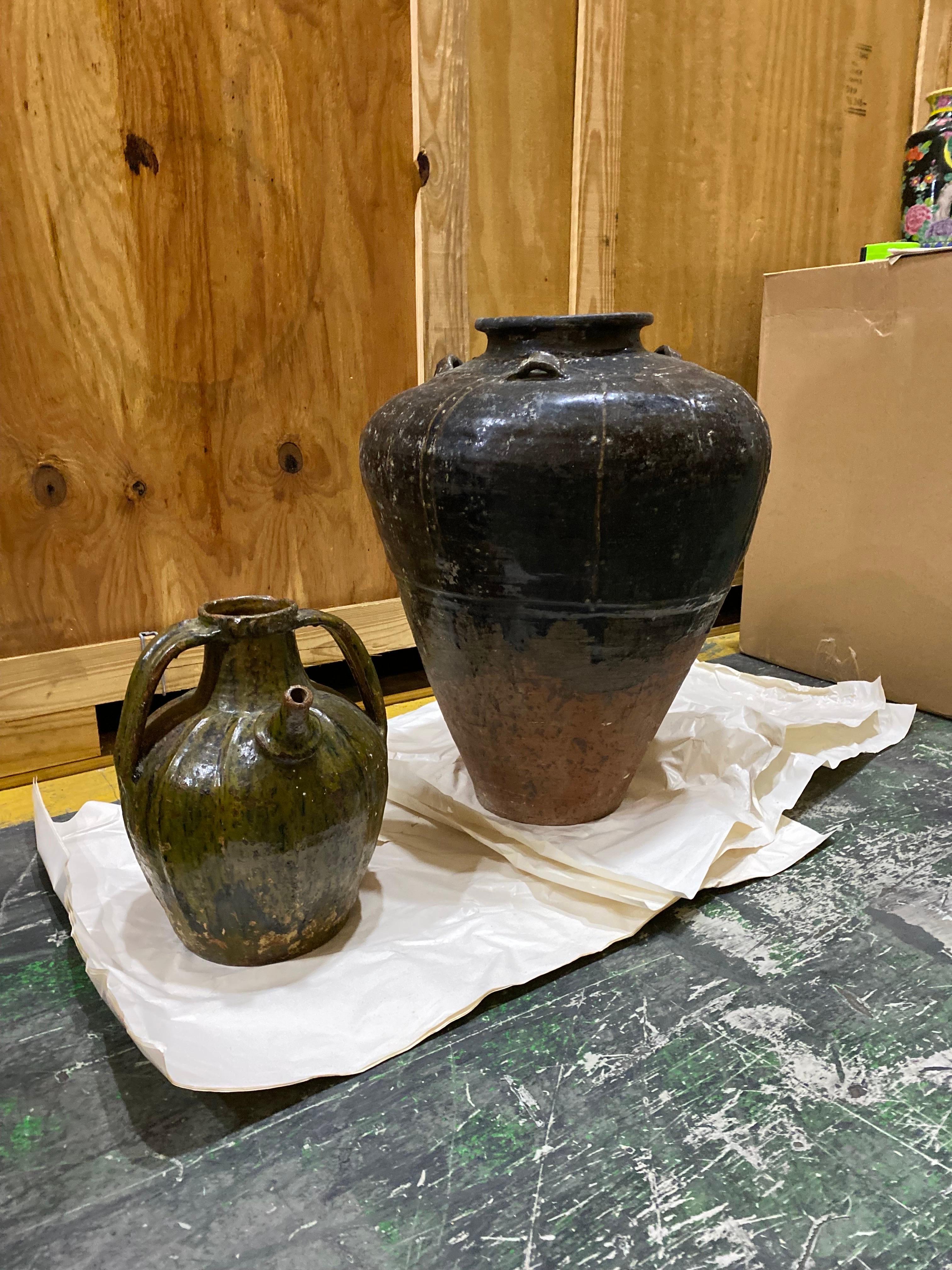 Grand pot japonais en terre cuite vernissée brune du 19e siècle Bon état - En vente à Southampton, NY
