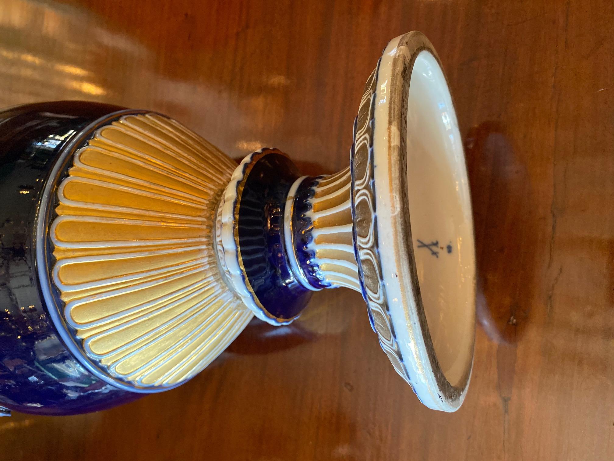 Large Meissen Porcelain Gilt Cobalt Vase Urn Centerpiece Decorative LA In Good Condition In West Hollywood, CA