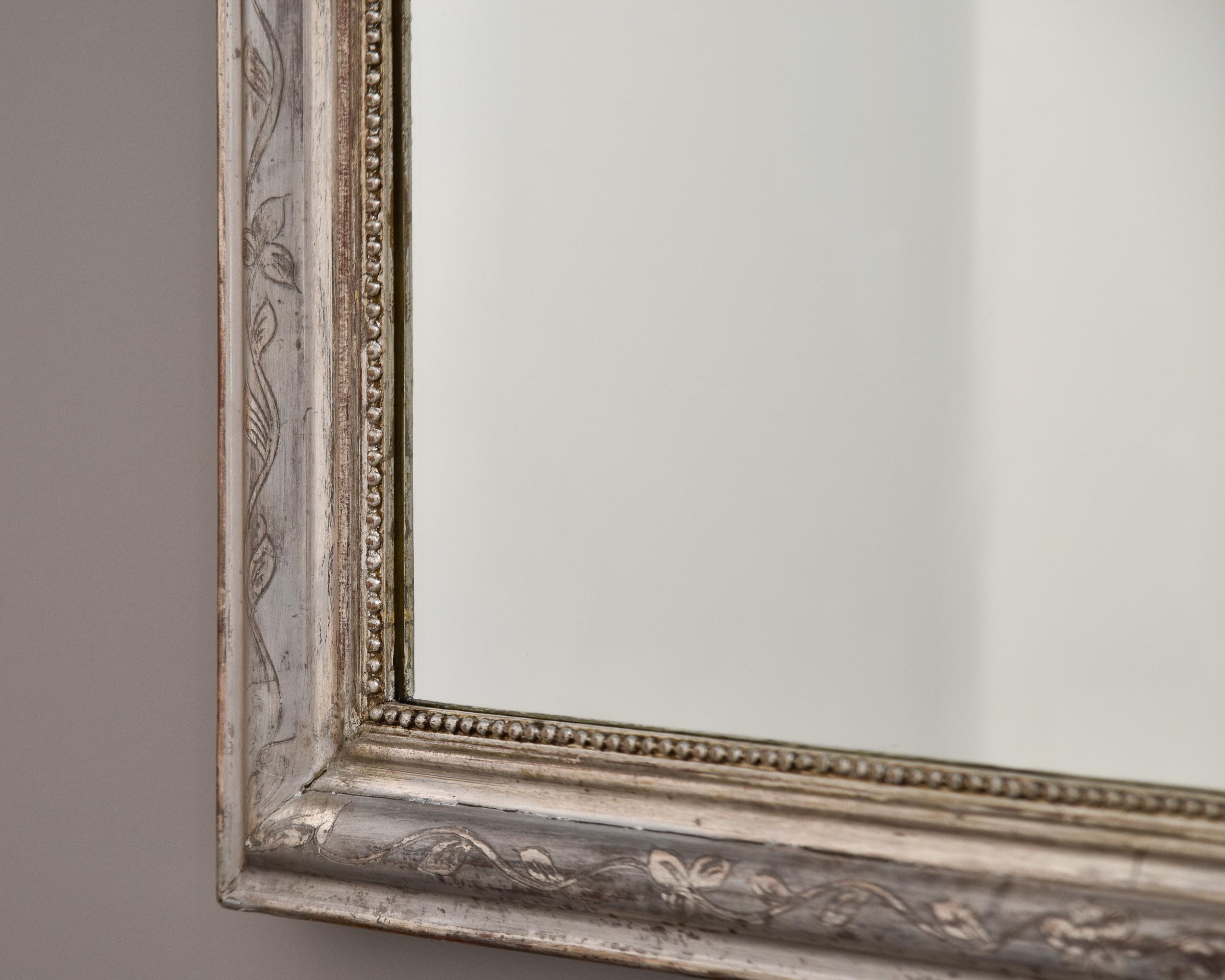 Grand miroir Louis Philippe en argent et en vermeil du 19ème C. 5