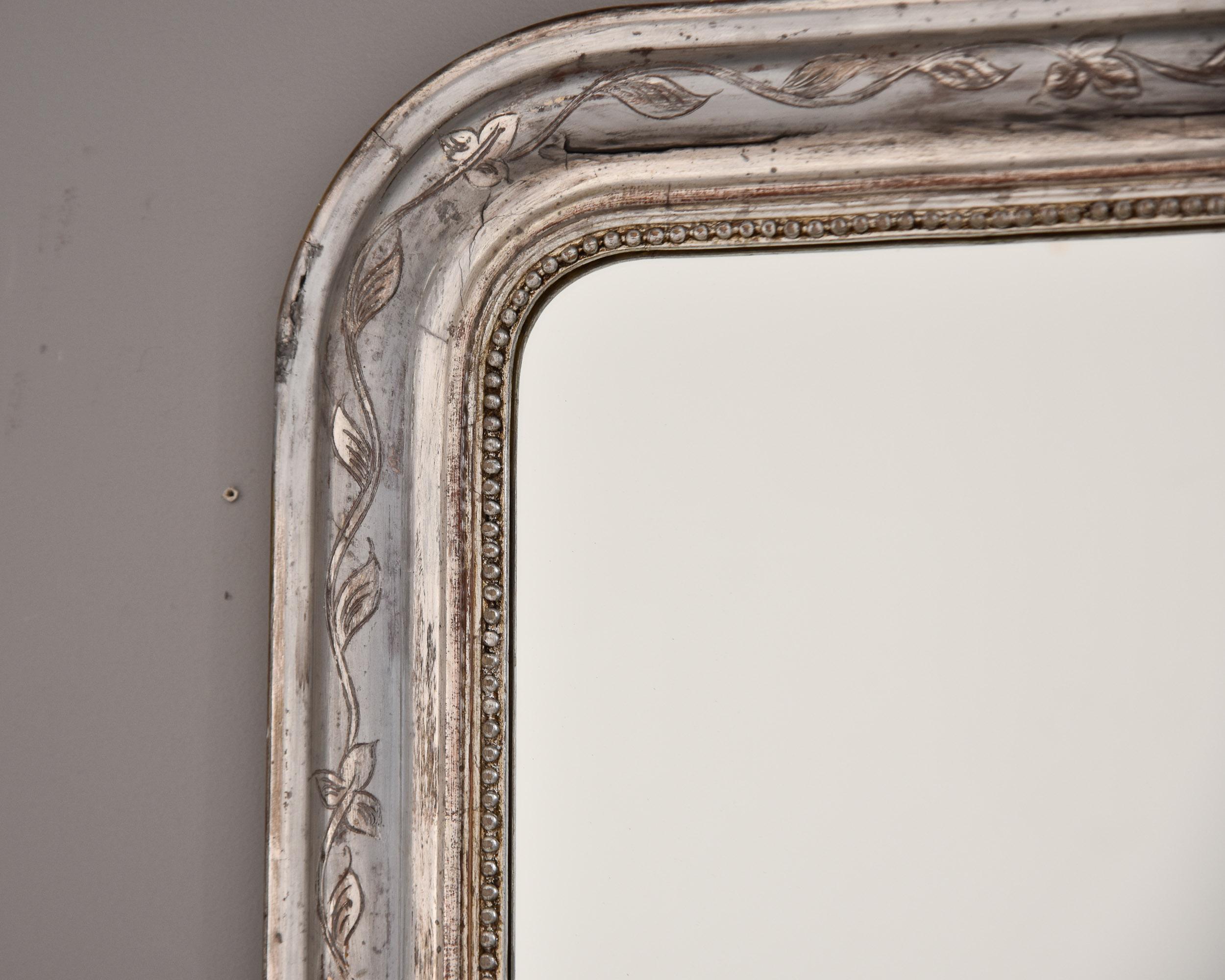Grand miroir Louis Philippe en argent et en vermeil du 19ème C. Bon état à Troy, MI