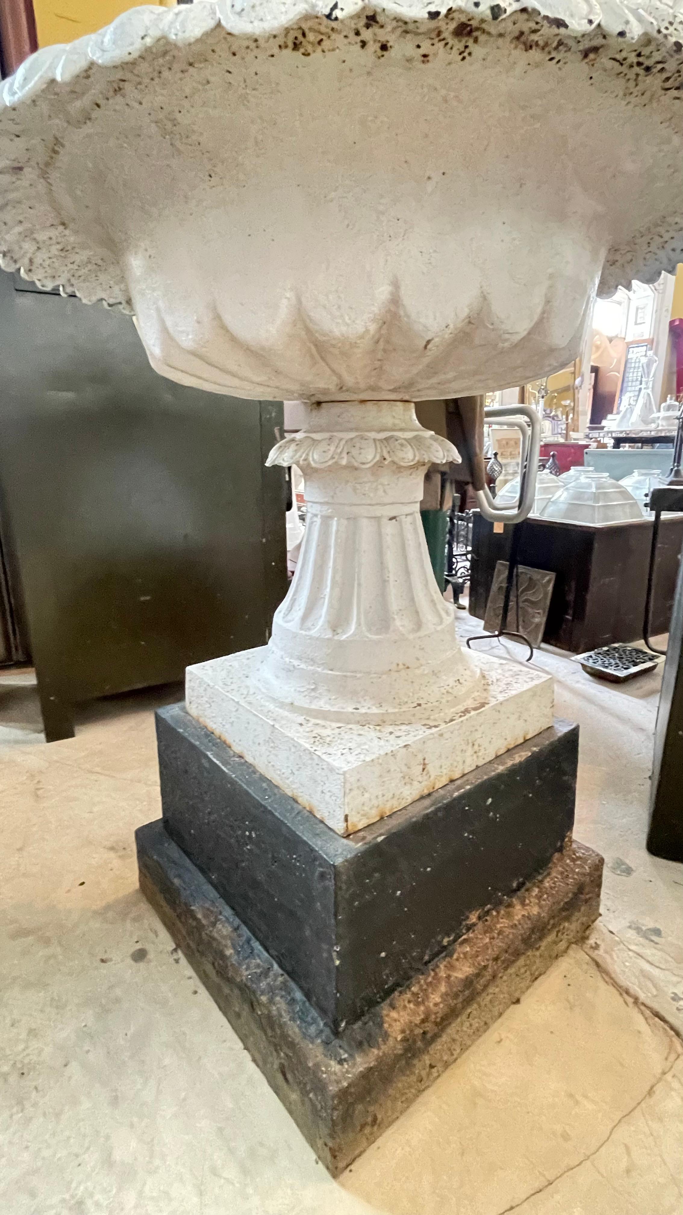 Large 19th c. Victorian Cast Iron Urn on Pedestal For Sale 1