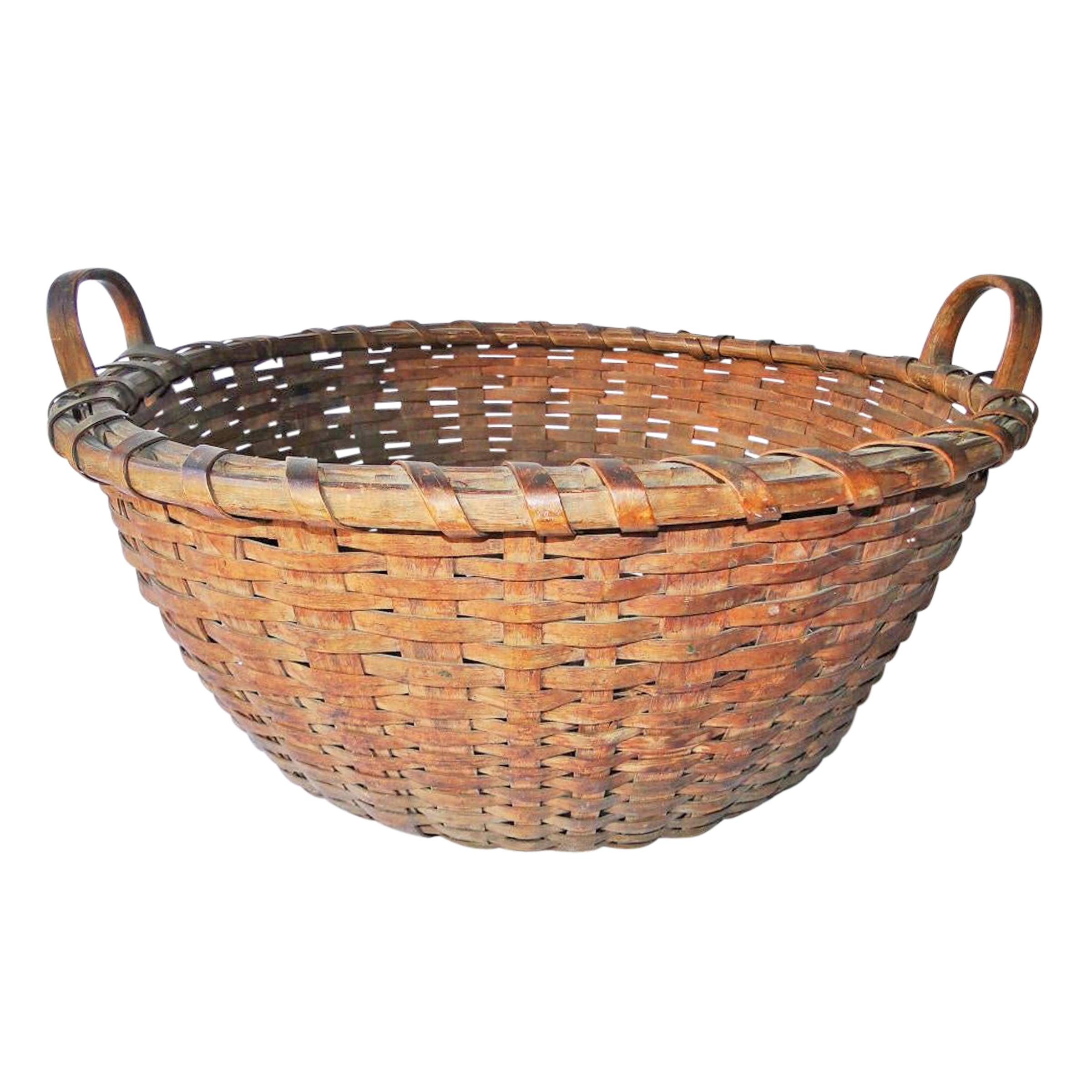 Primitive Large 19th Century American Cat Head Basket