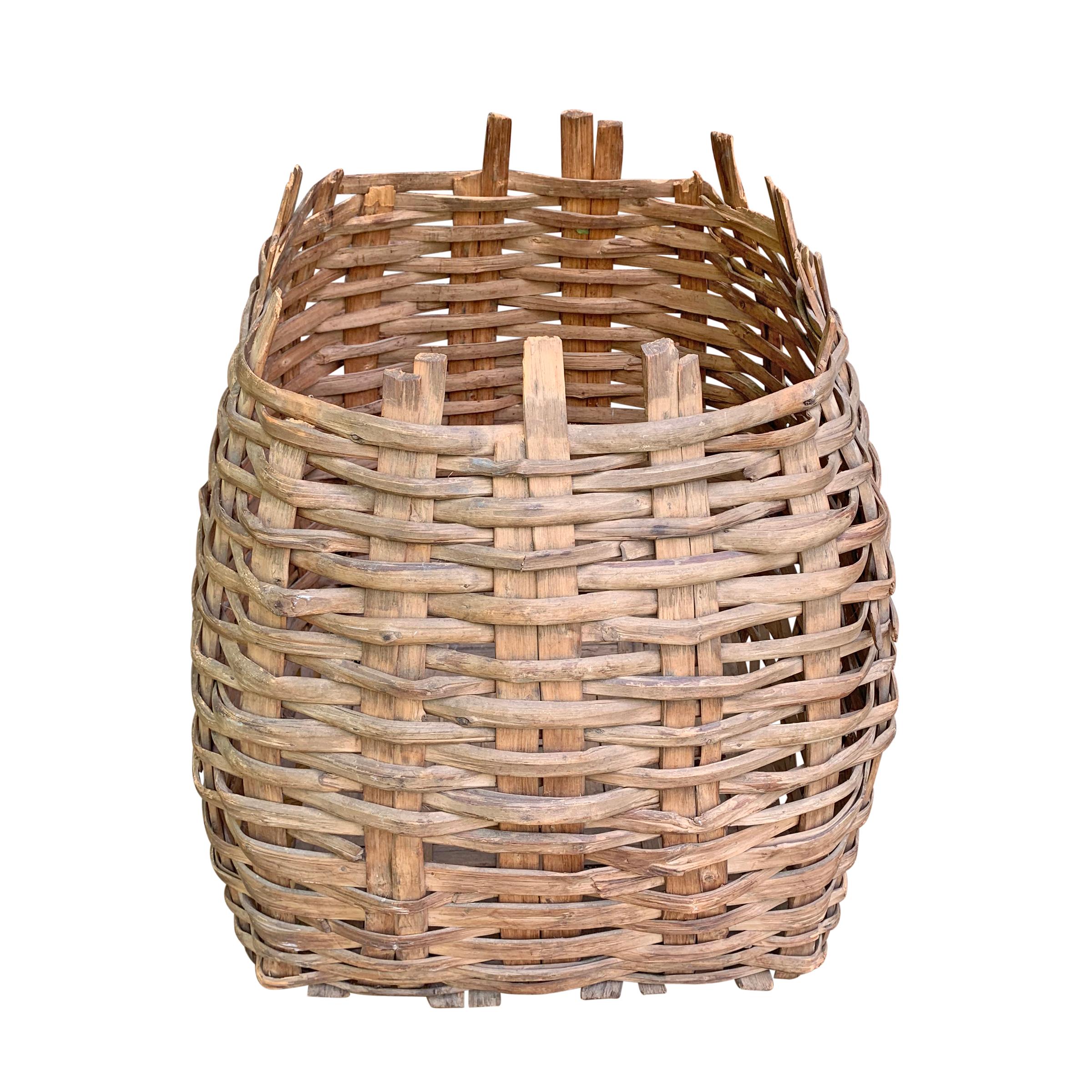Rustic Large 19th Century American Nut Basket For Sale