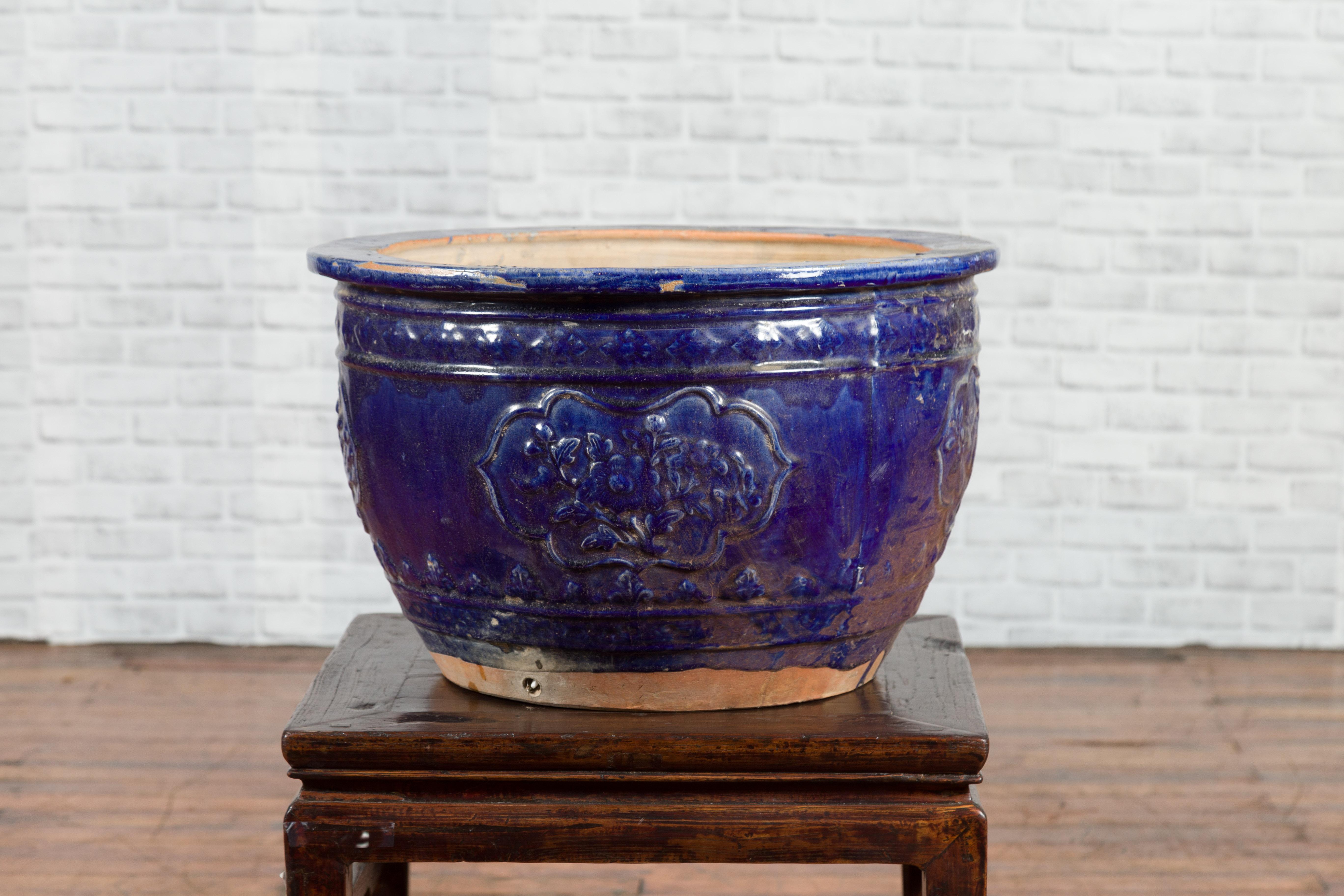 Glazed Large 19th Century Annamese Royal Blue Circular Planter with Floral Décor For Sale