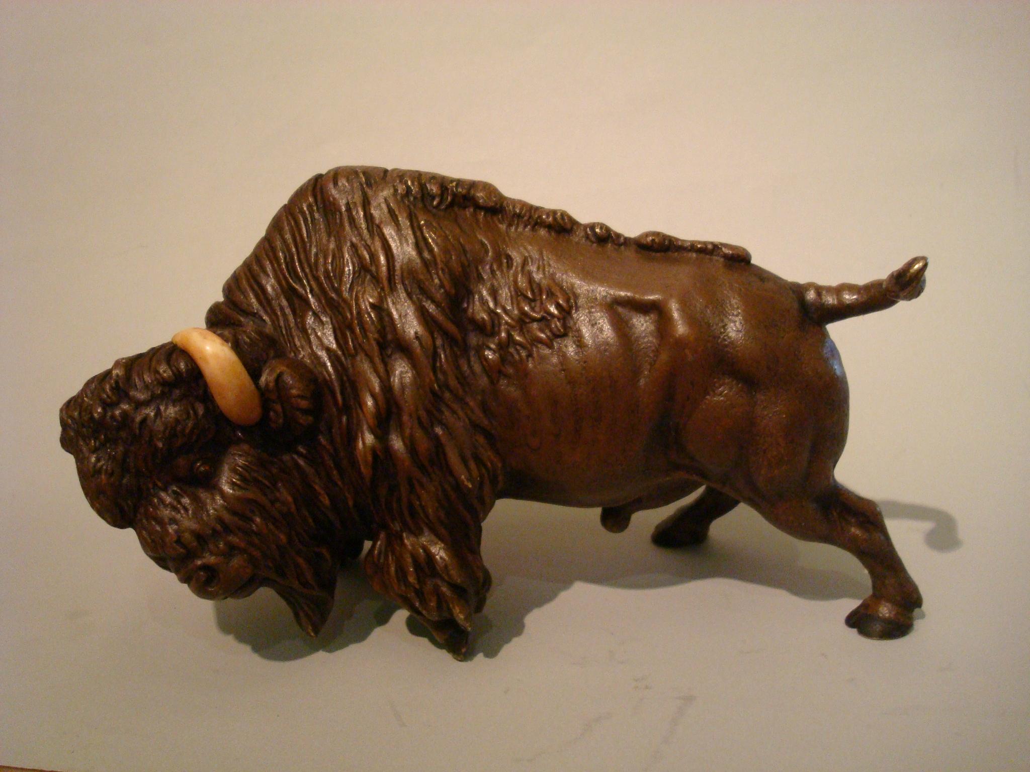 justin hyde bronze buffalo