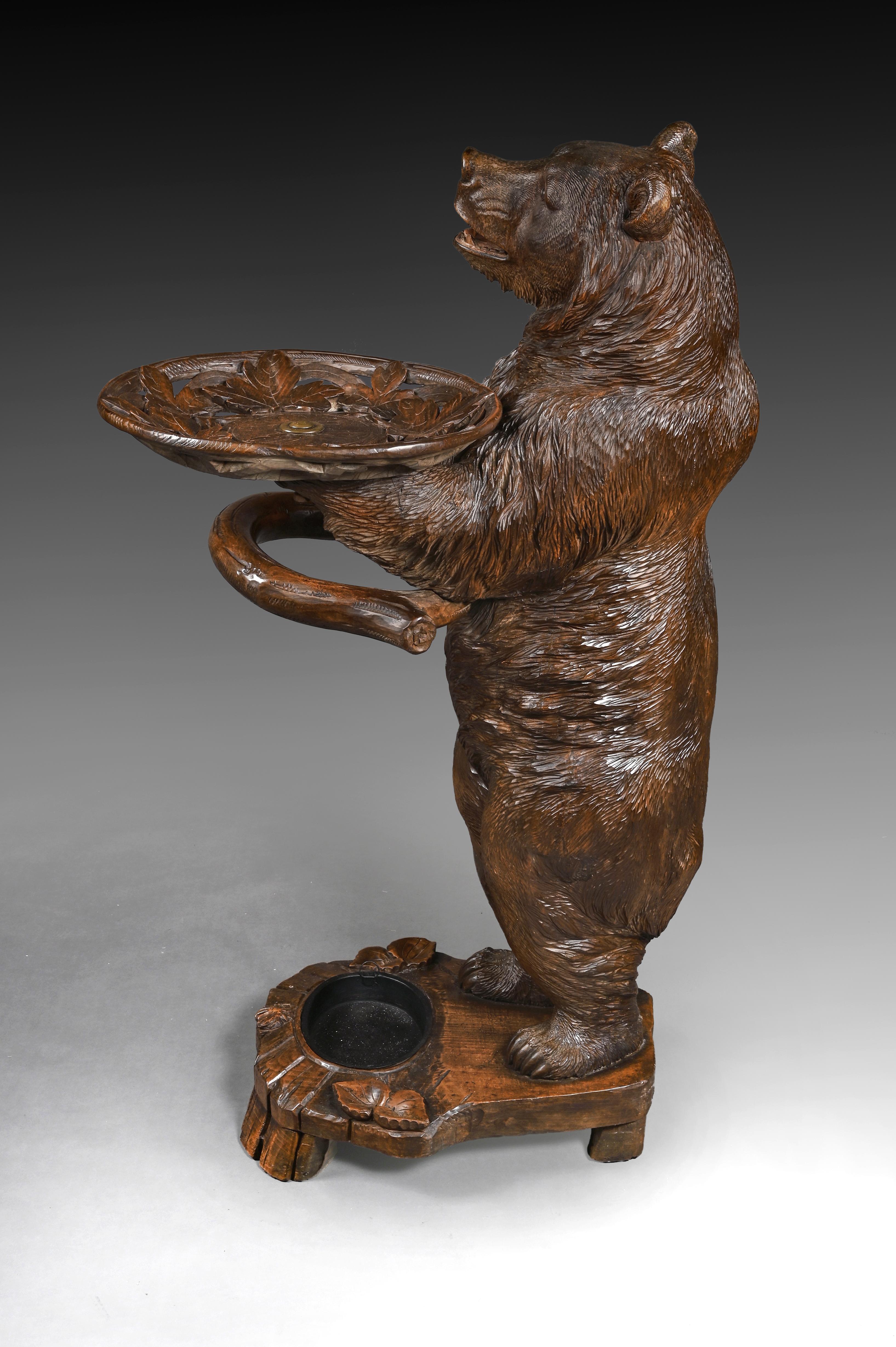 Hand-Carved Large 19th Century Black Forest Bear Umbrella Stick Stand
