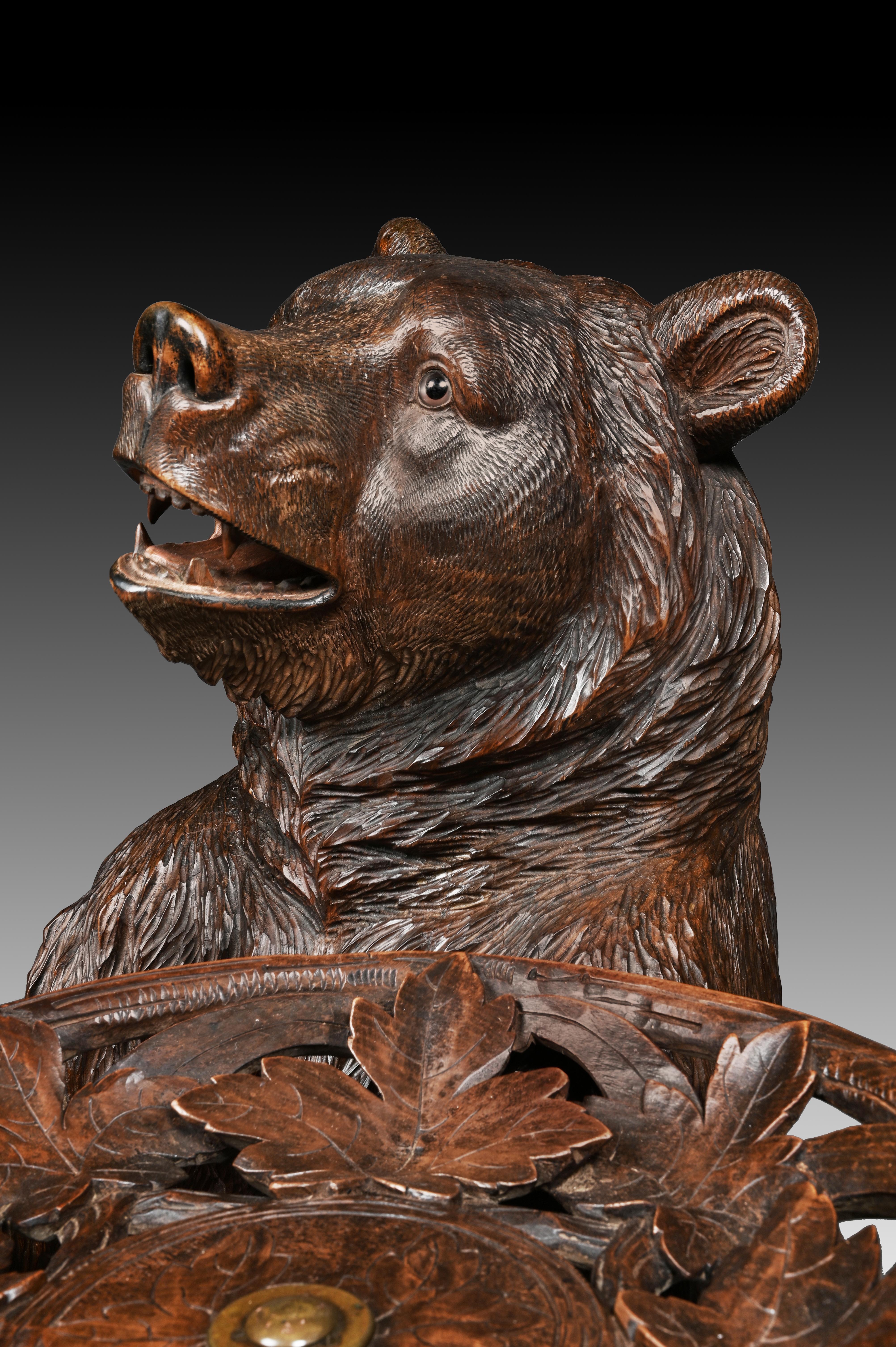Softwood Large 19th Century Black Forest Bear Umbrella Stick Stand