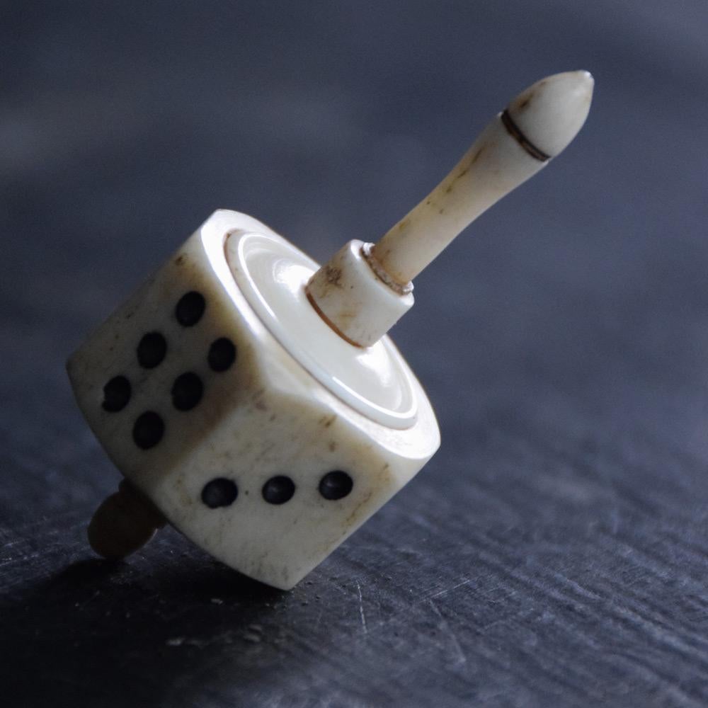 Victorian Large 19th Century Bone Spinning Top Dice, Teetotum