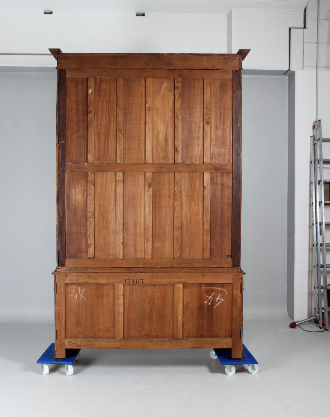 Large 19th Century Bookcase, Bibliotheque, Library, Walnut, France, circa 1850 For Sale 14