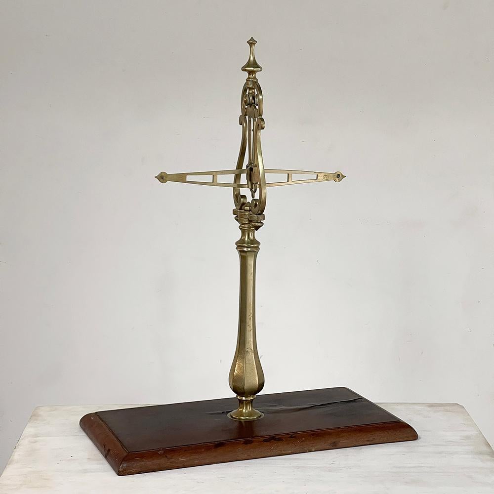 Grande échelle d'équilibre en bronze du 19ème siècle en vente 8