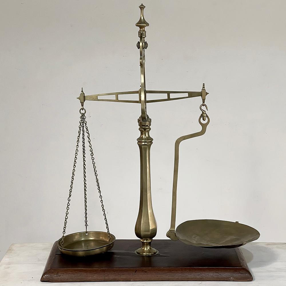 English Large 19th Century Bronze Balance Scale For Sale
