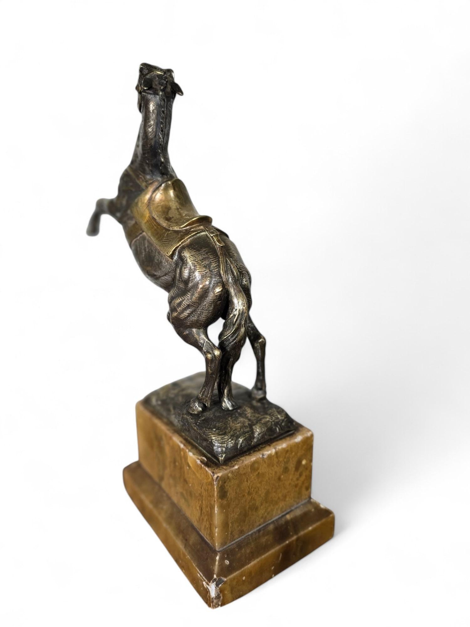 Large 19th-Century Bronze Horse on Onyx Base In Good Condition In Madrid, ES