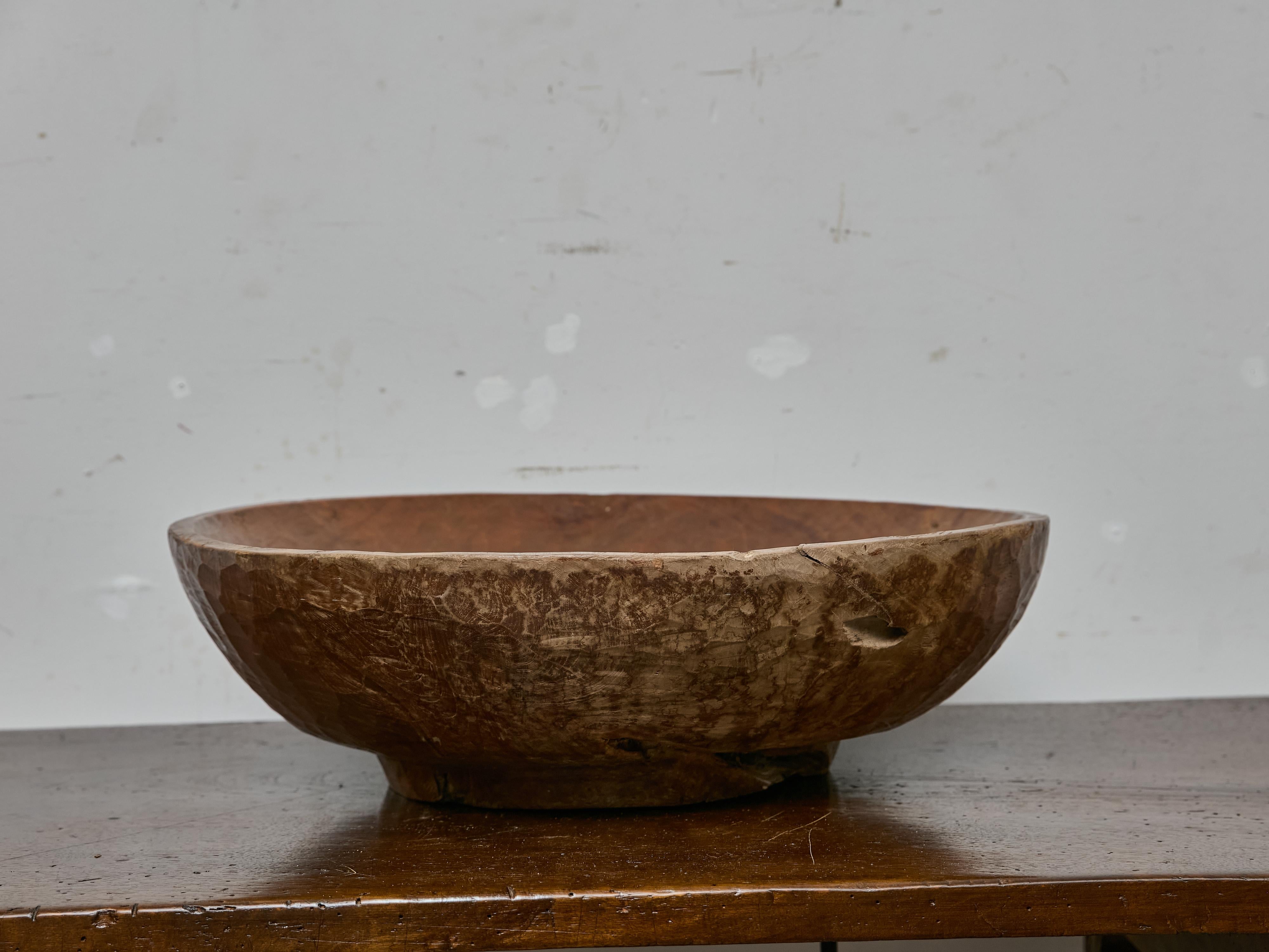 Hand-Carved Large 19th Century Burl Walnut Bowl with Carved Footed Base For Sale