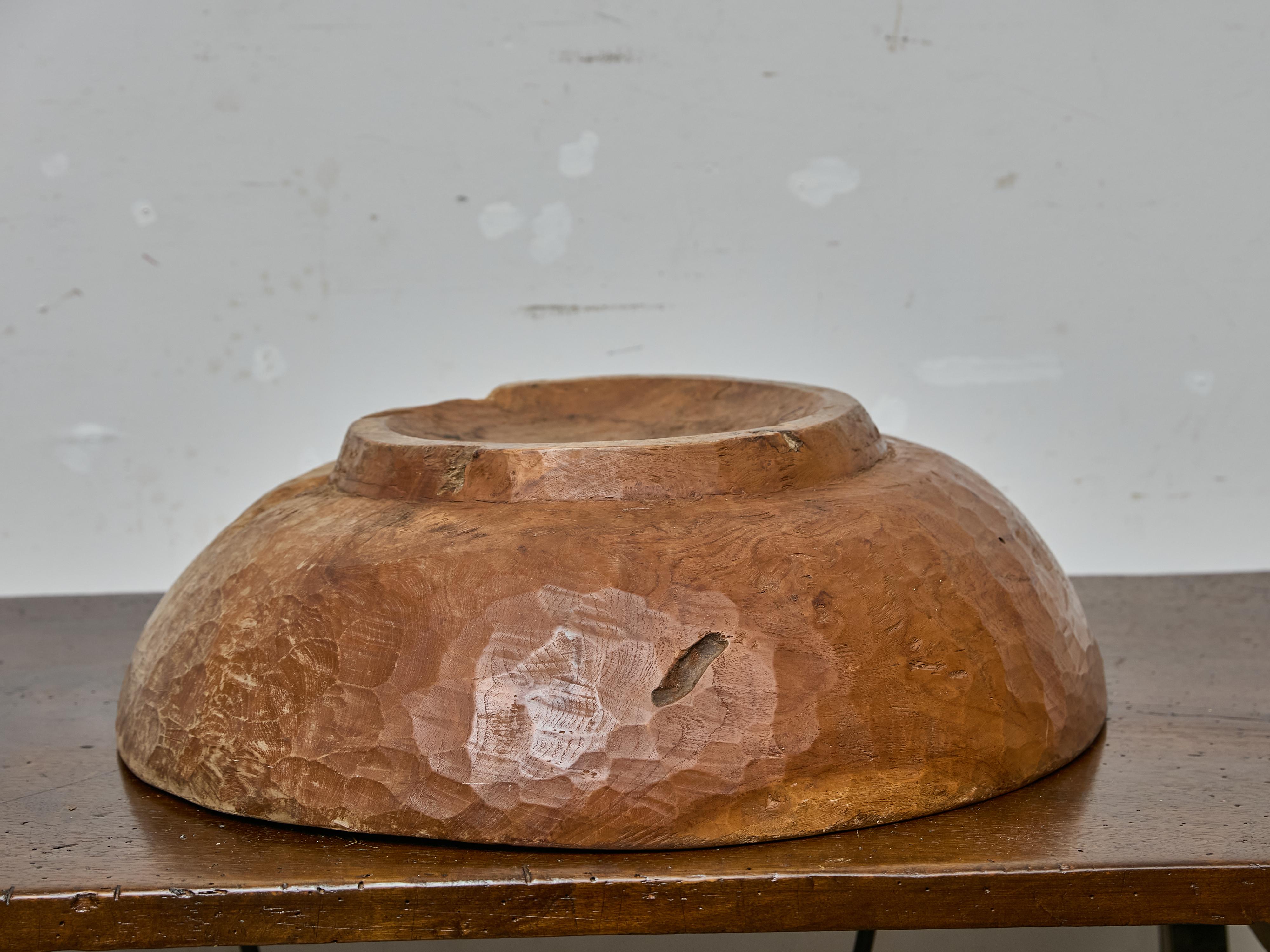 Large 19th Century Burl Walnut Bowl with Carved Footed Base For Sale 3